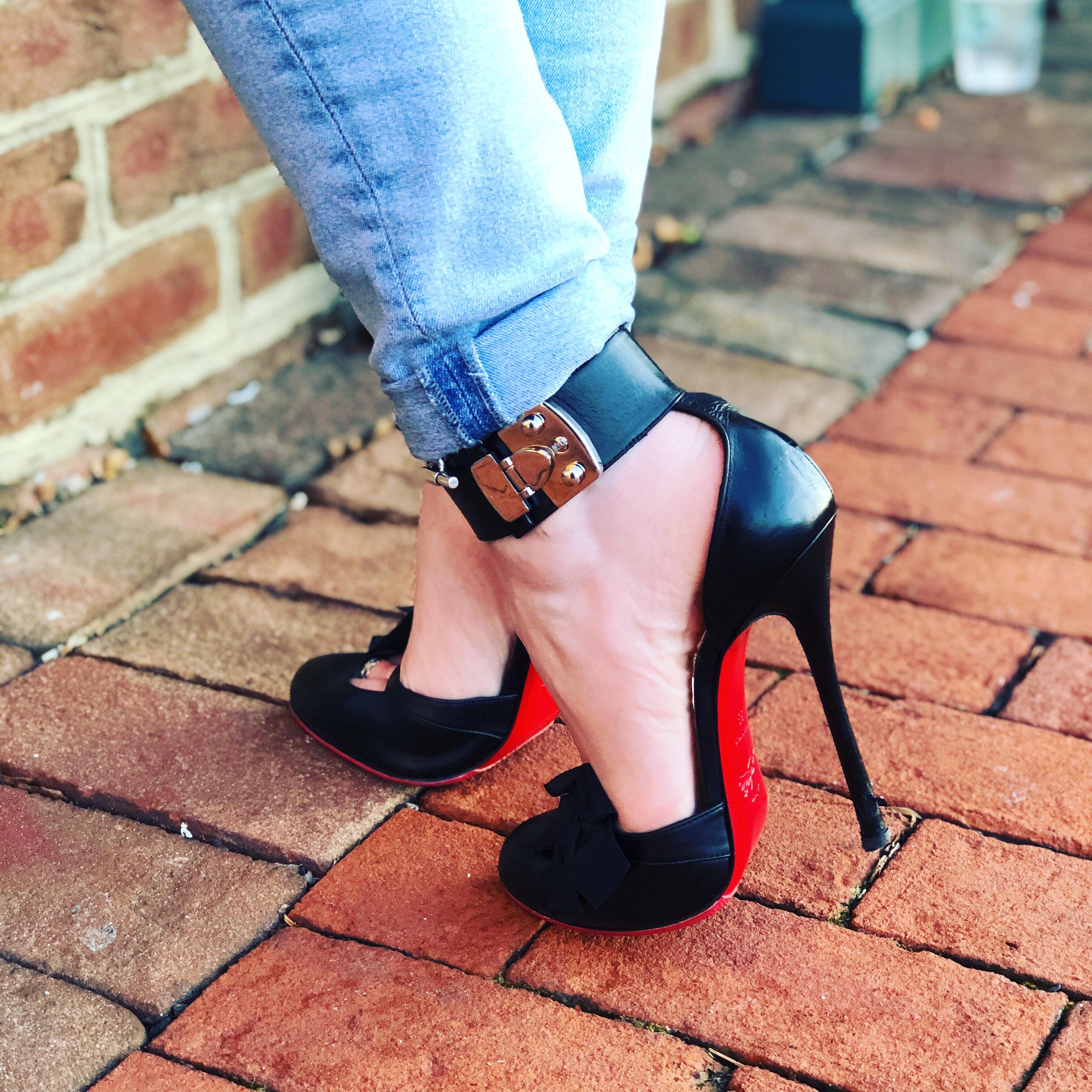 louboutin fetish 130