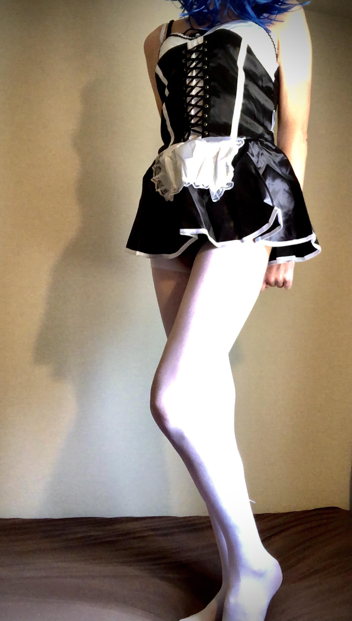 Maid to serve you. (DMs always open) | Scrolller