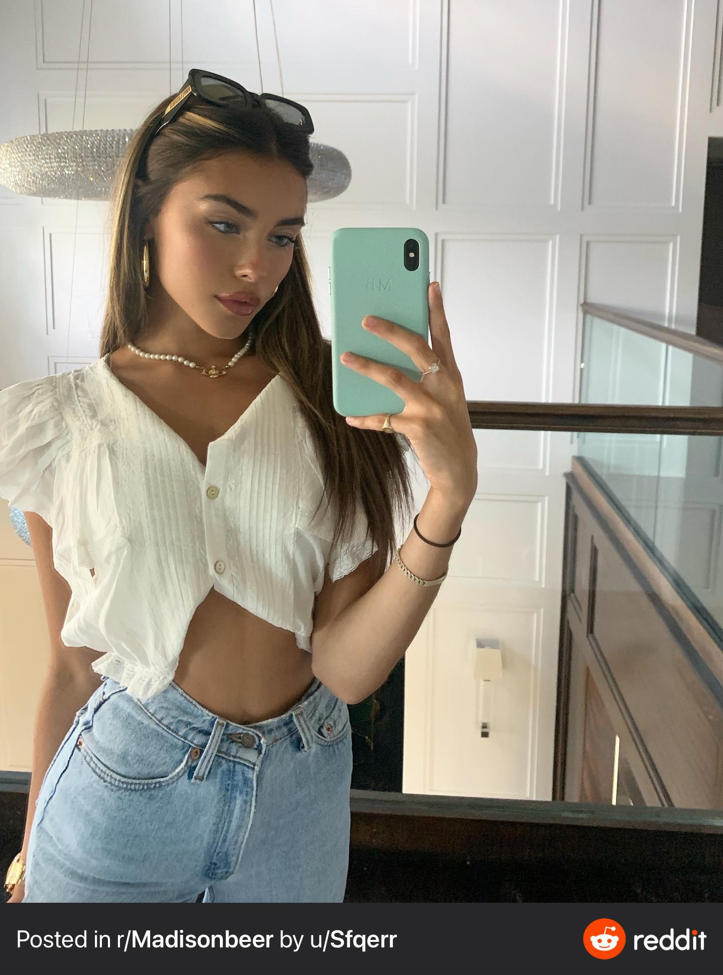 Make My Bbc Cum For As Madison Beer Scrolller