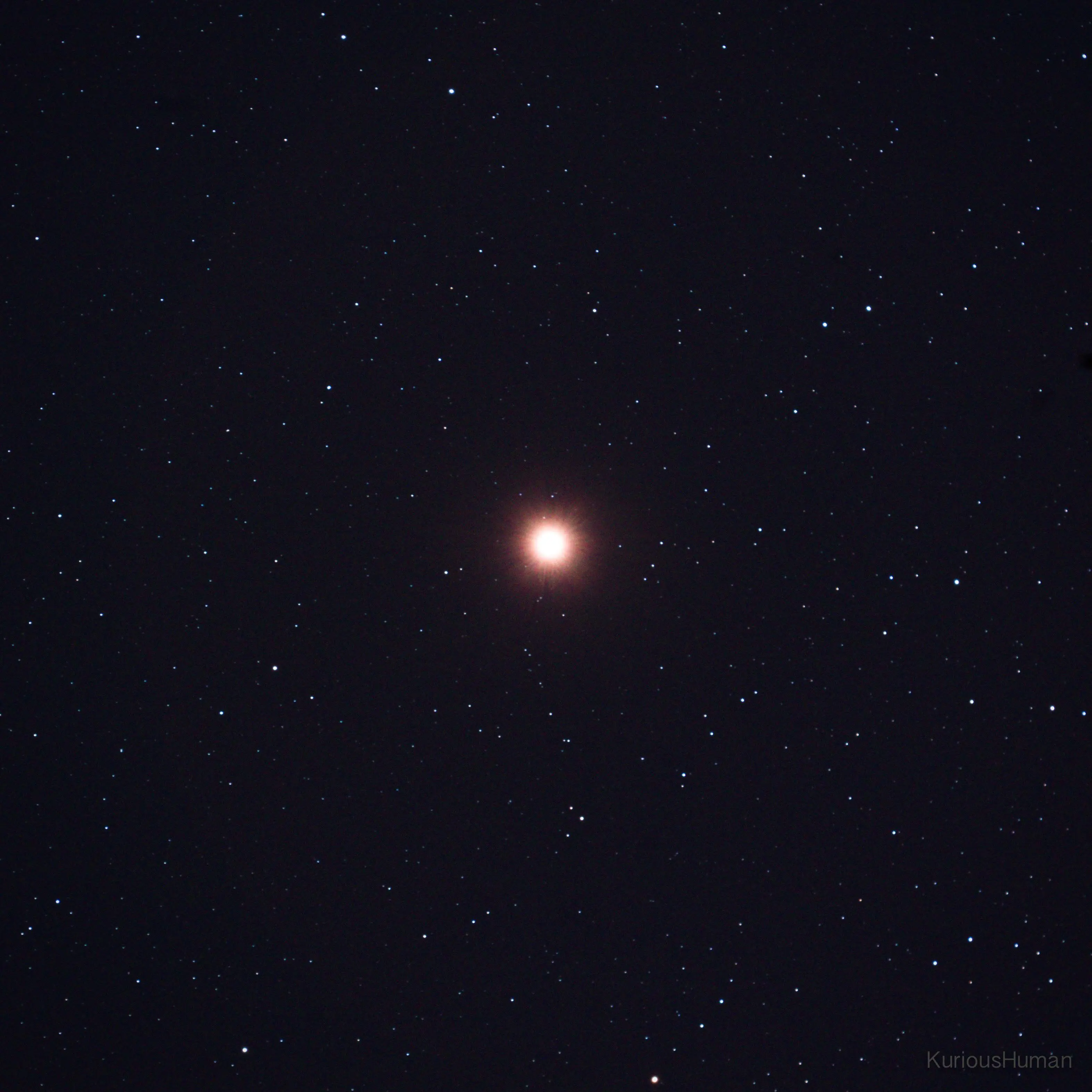 Mars shining bright in front of a field of stars [3145X3145]