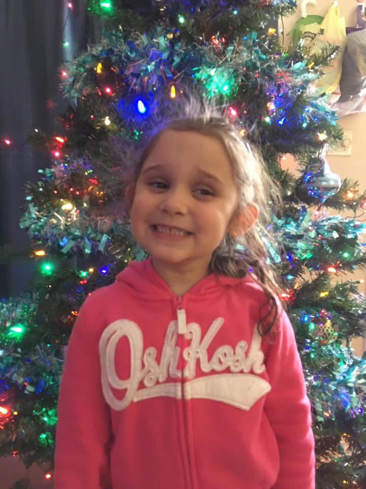 Merry Christmas from my 5 year old daughter Alyssa! | Scrolller