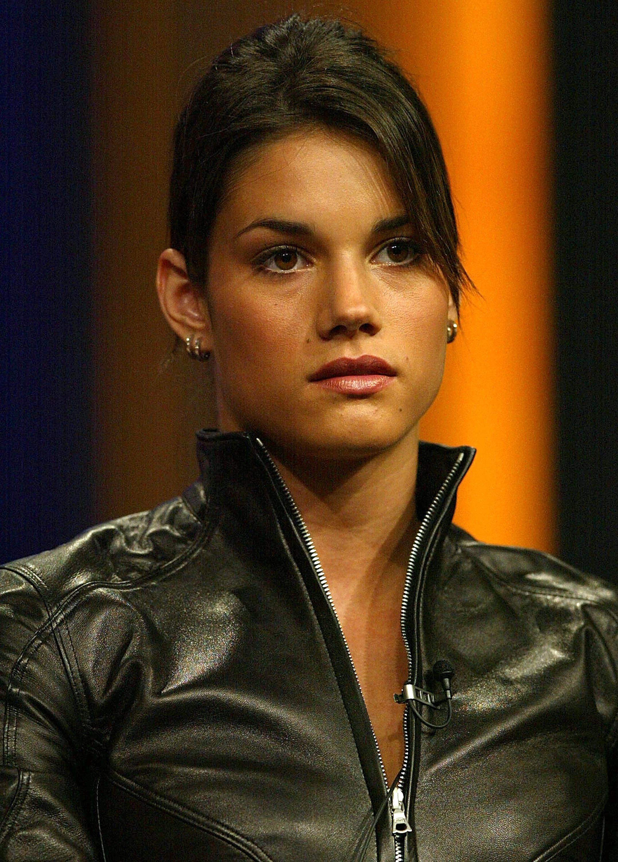 Missy Peregrym Scrolller
