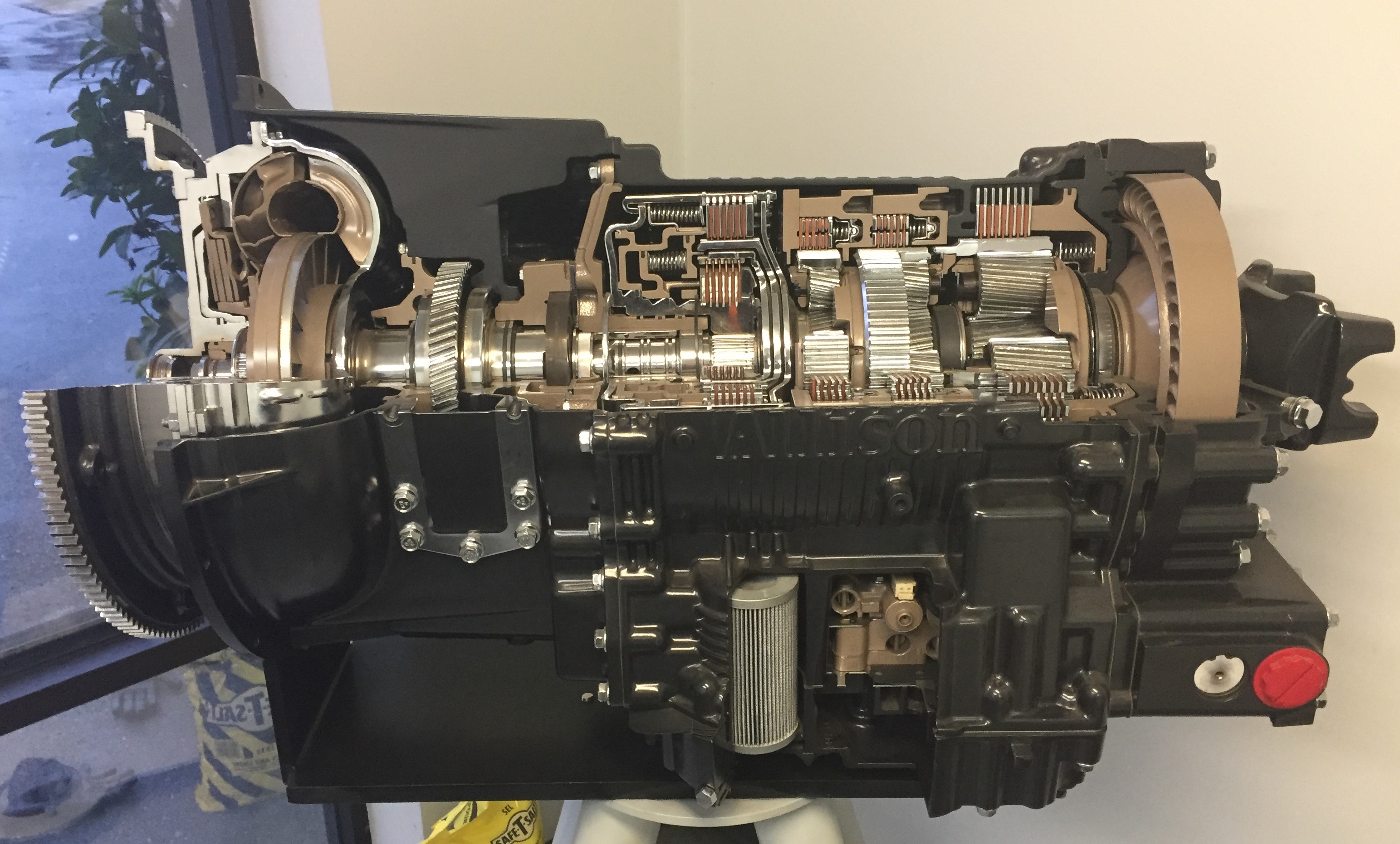 Modern heavy truck transmission (Allison 3000 Automatic) (xpost /r/pics