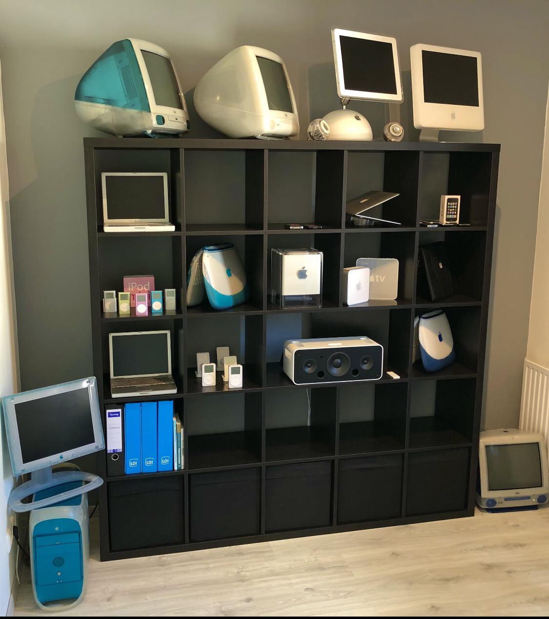 My collection setup! Everything works and is switched around on my desk ...