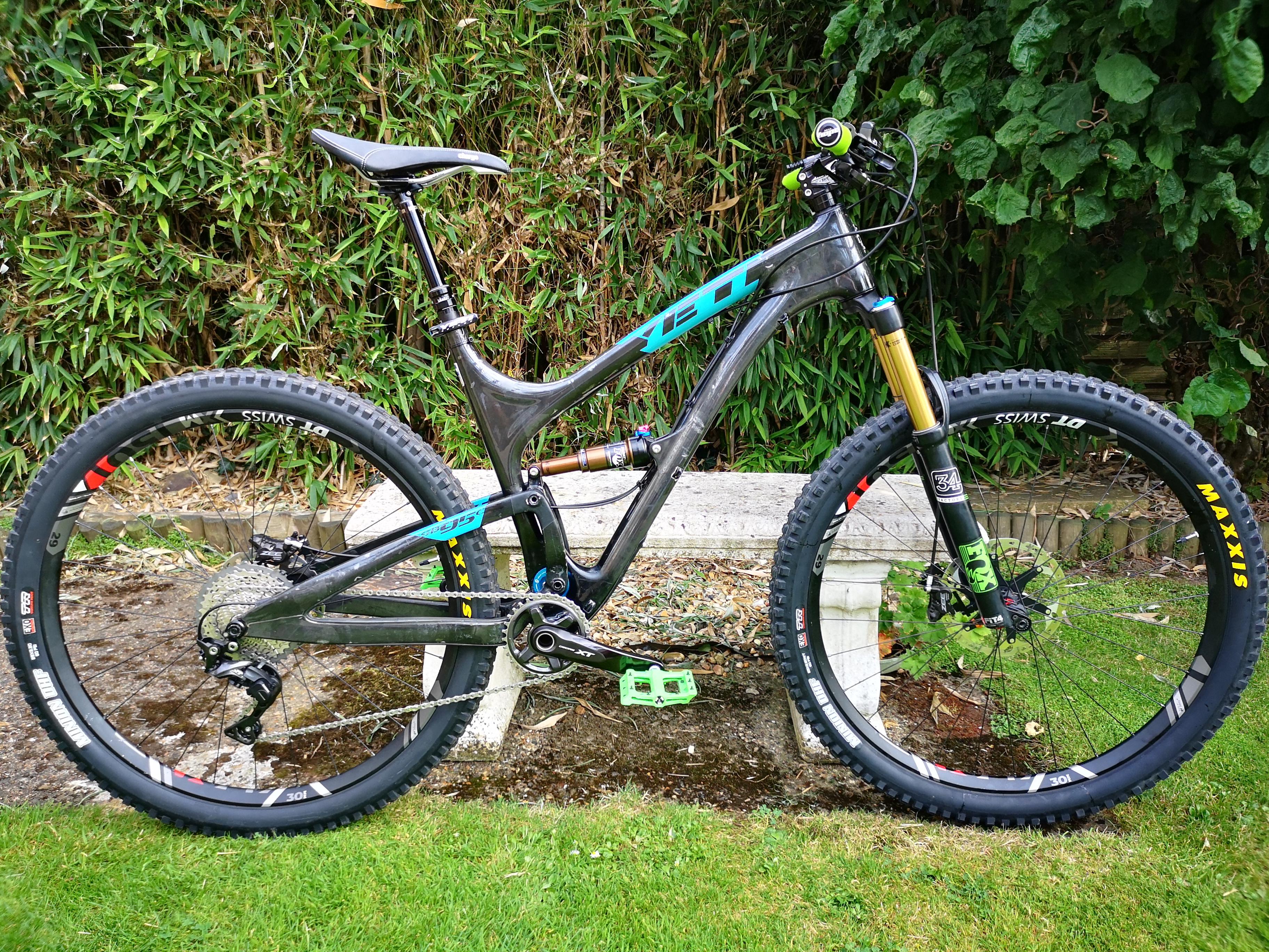 My custom build Yeti SB95C | Scrolller