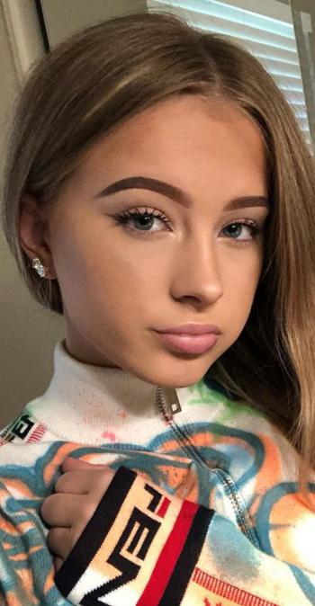 My friends little sister has a face that's begging for cum | Scrolller