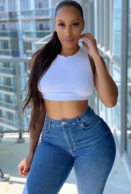 Nekisha Taneil Scrolller