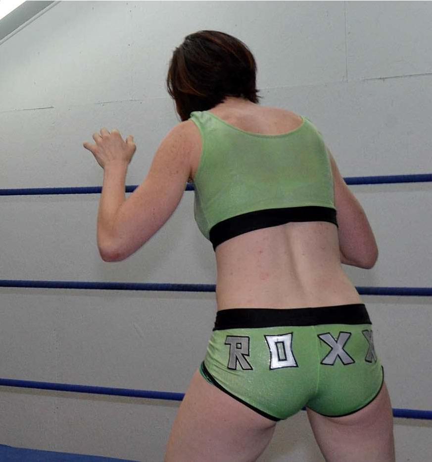 Nikki Roxx Scrolller