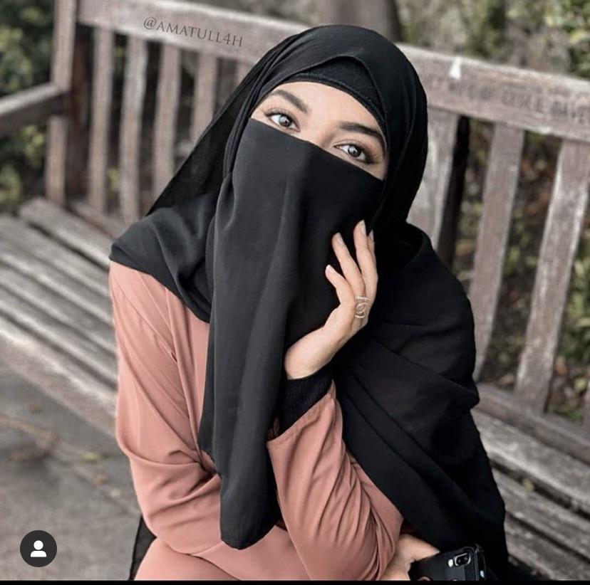 Niqab with love | Scrolller