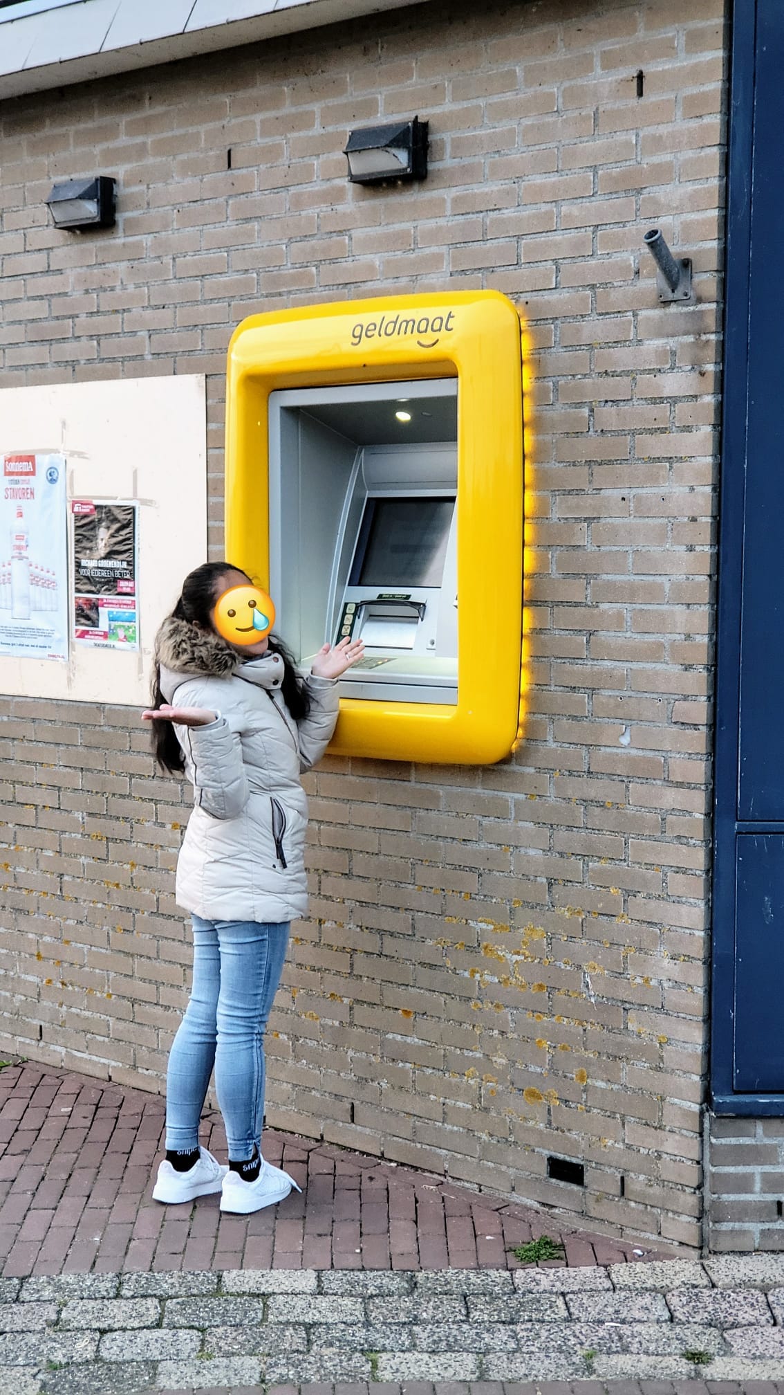 Normal ATM machine height in the Netherlands vs. 5ft short SE Asian ...