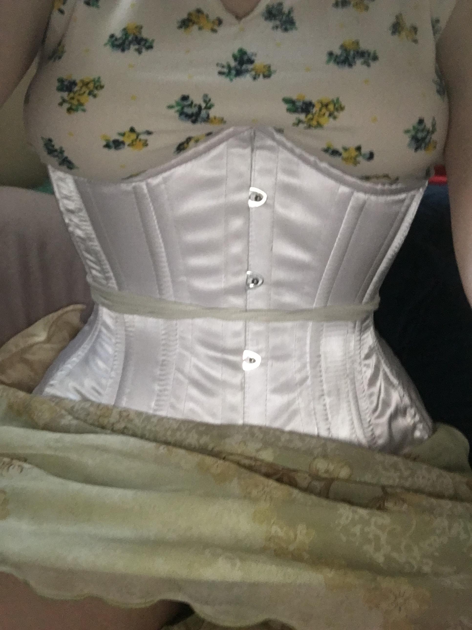 Pale Princess рџ Scrolller