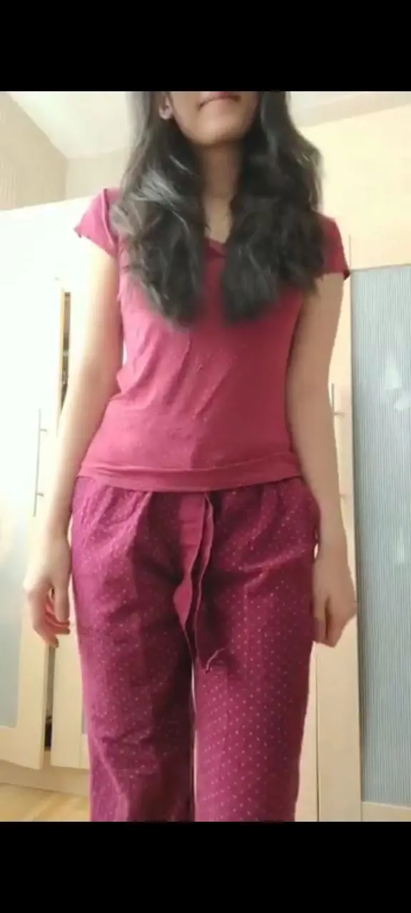 [PDISK LINK] SCHOOL GIRL RECORDED HERSELF UNDRESSING FOR HER BEST ...
