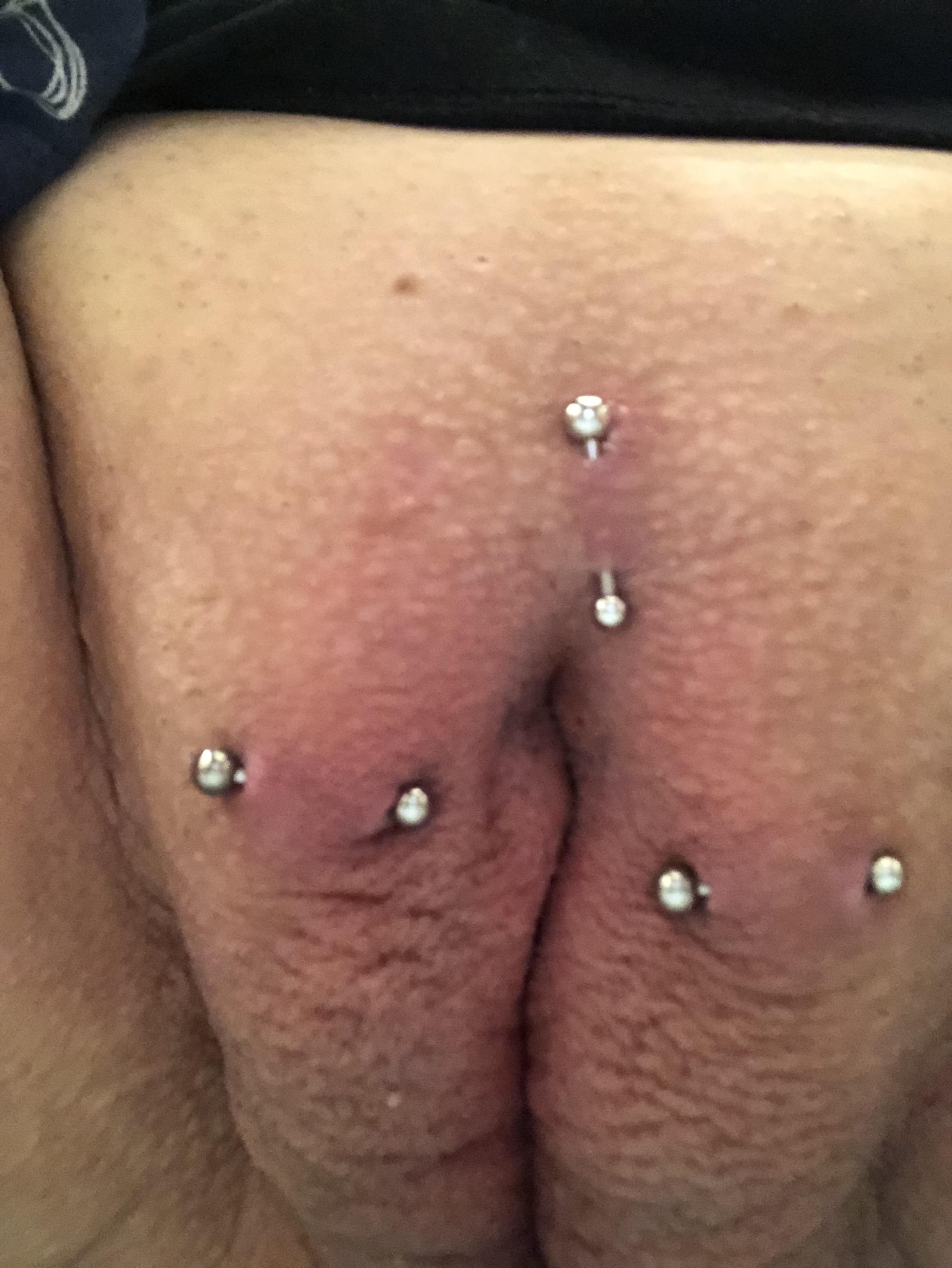 Pierced Scrolller