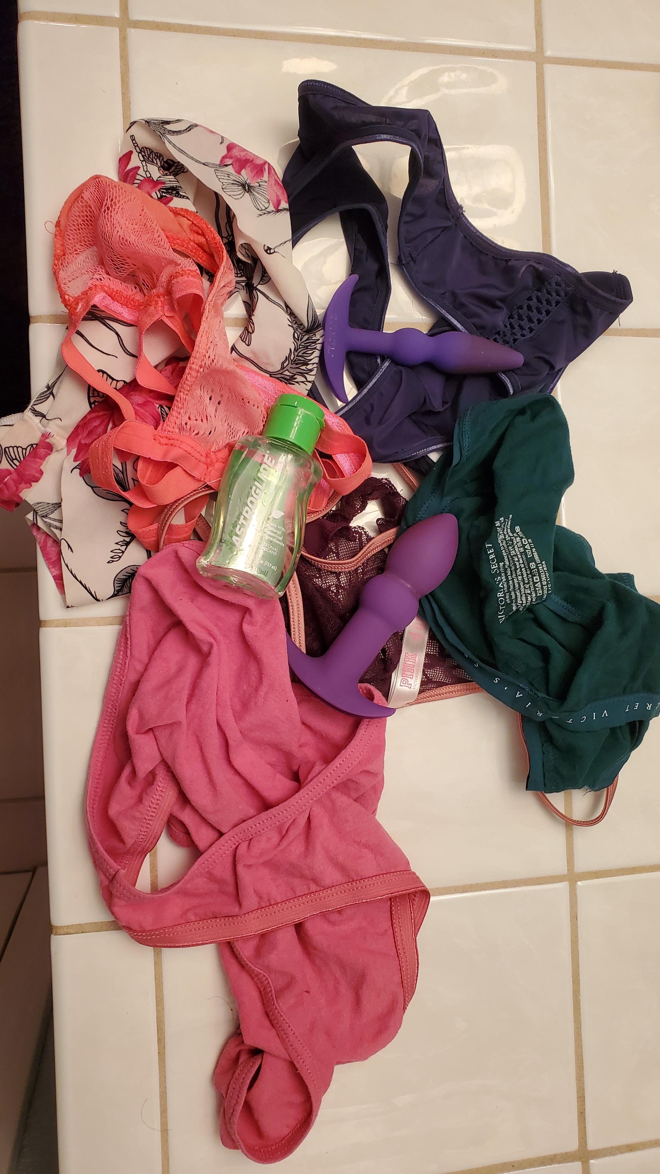 Plug and panties will lead to 💦😛😋🙆♀️ Scrolller Plug and panties will lead to 💦😛😋🙆♀️ Scrolller