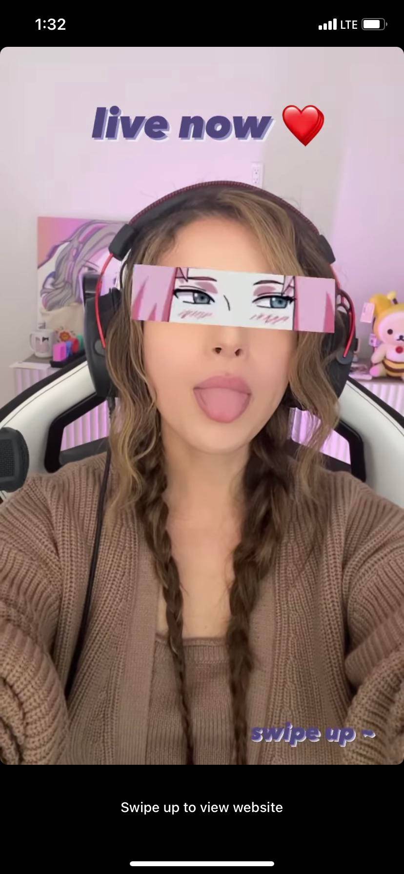 Pokimane Scrolller