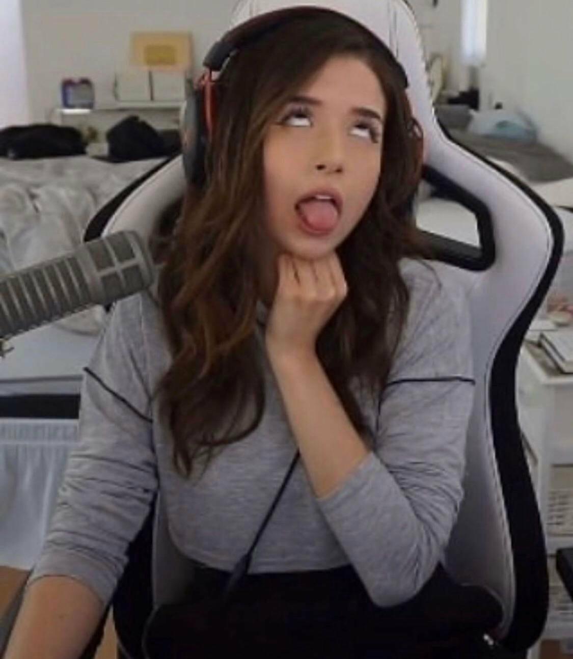 Pokimane pt.2 | Scrolller