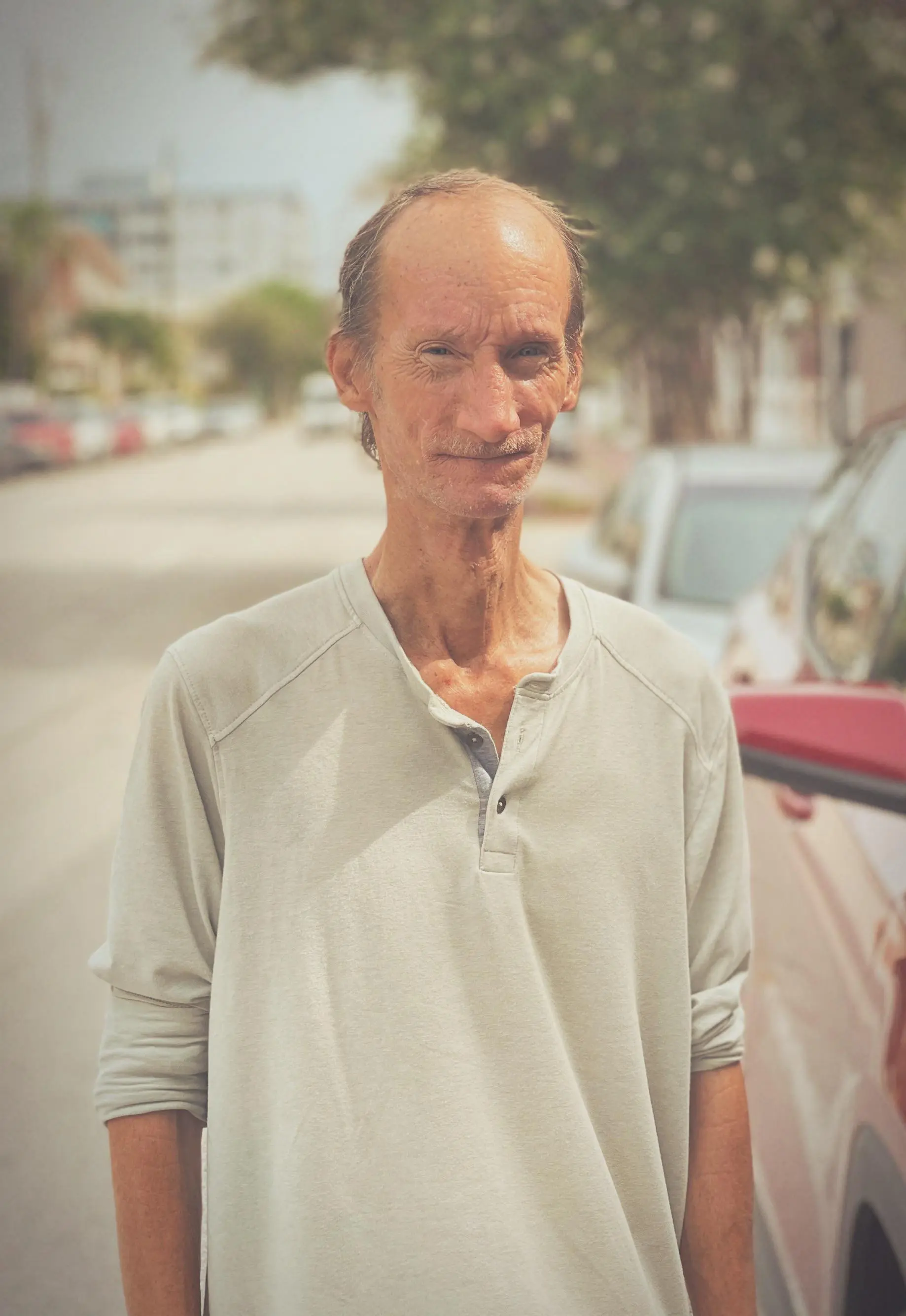 Portrait of a random guy in Miami! I love this picture! | Scrolller