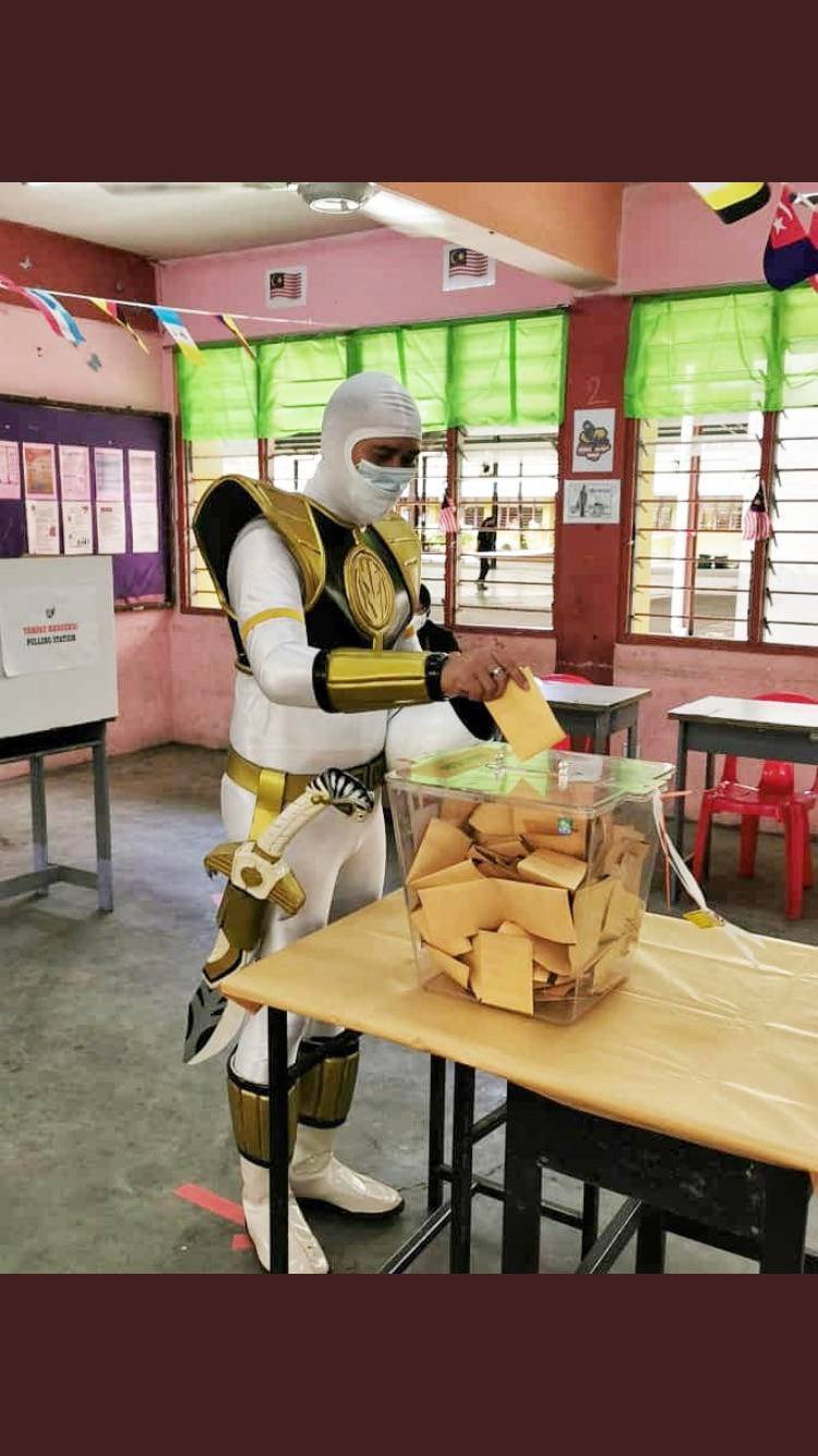 Power Ranger pun keluar undi | Scrolller