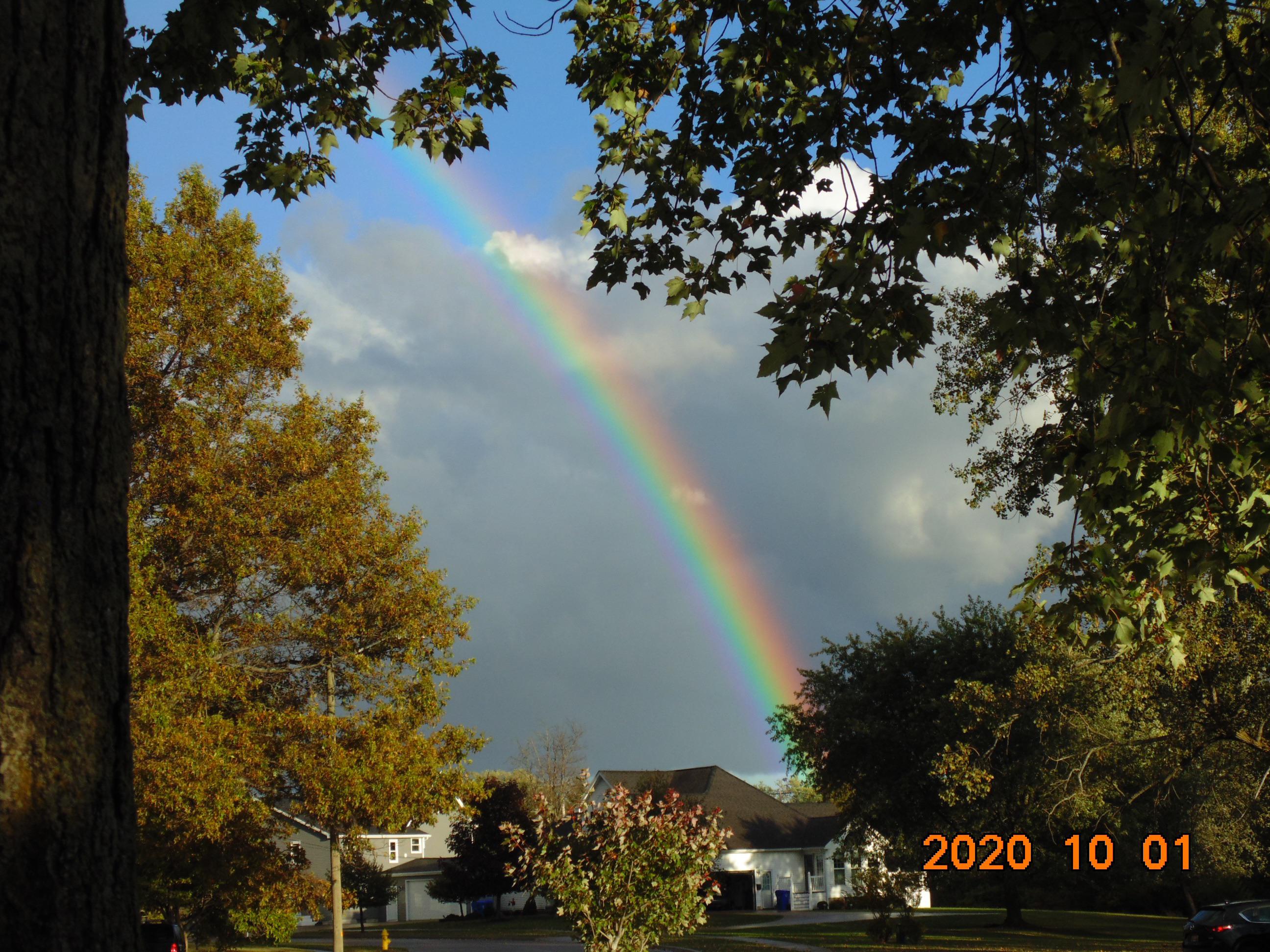 Pretty rainbow in W. Seneca. Must be our lucky day WNY! Scrolller