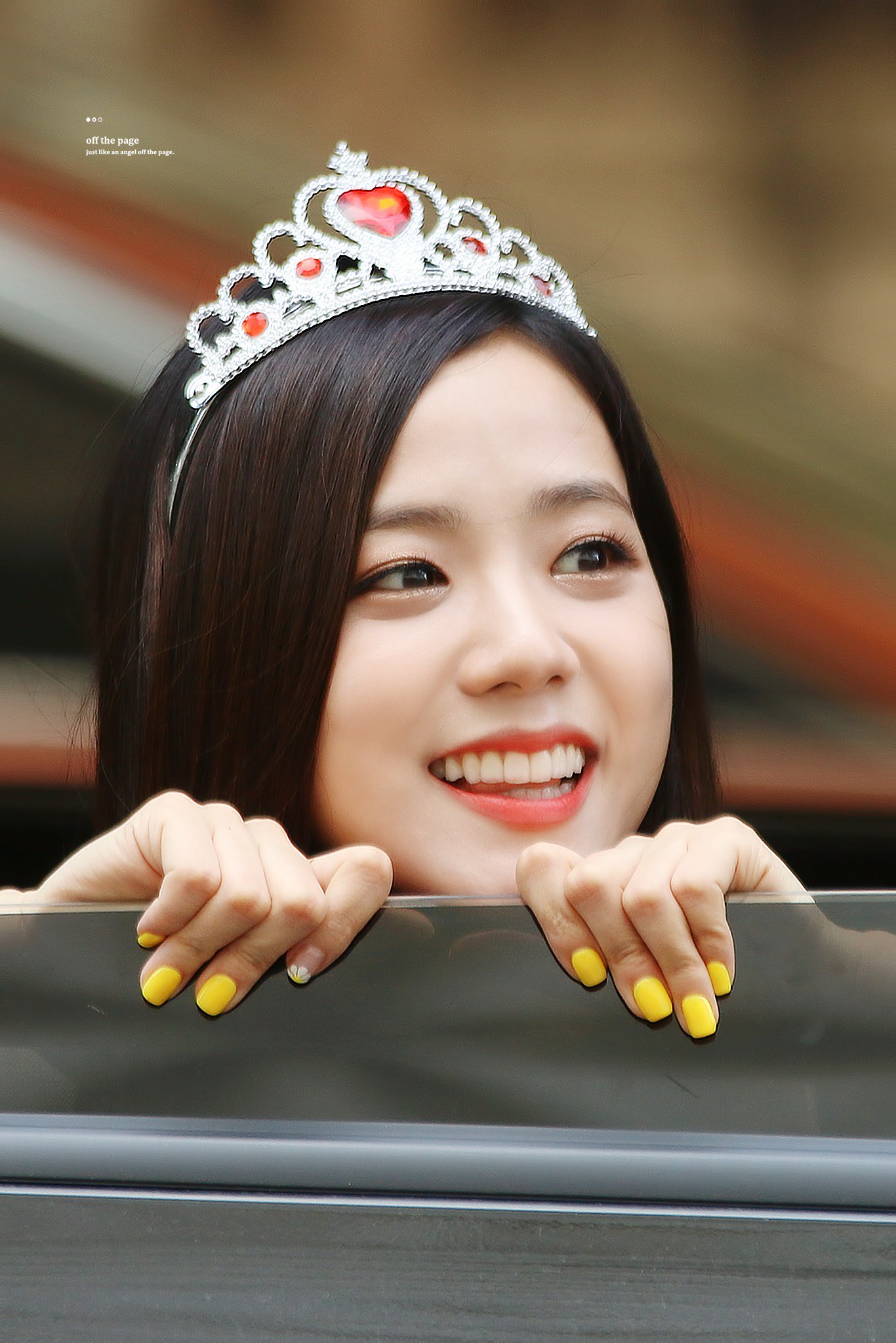 Princess Jisoo | Scrolller