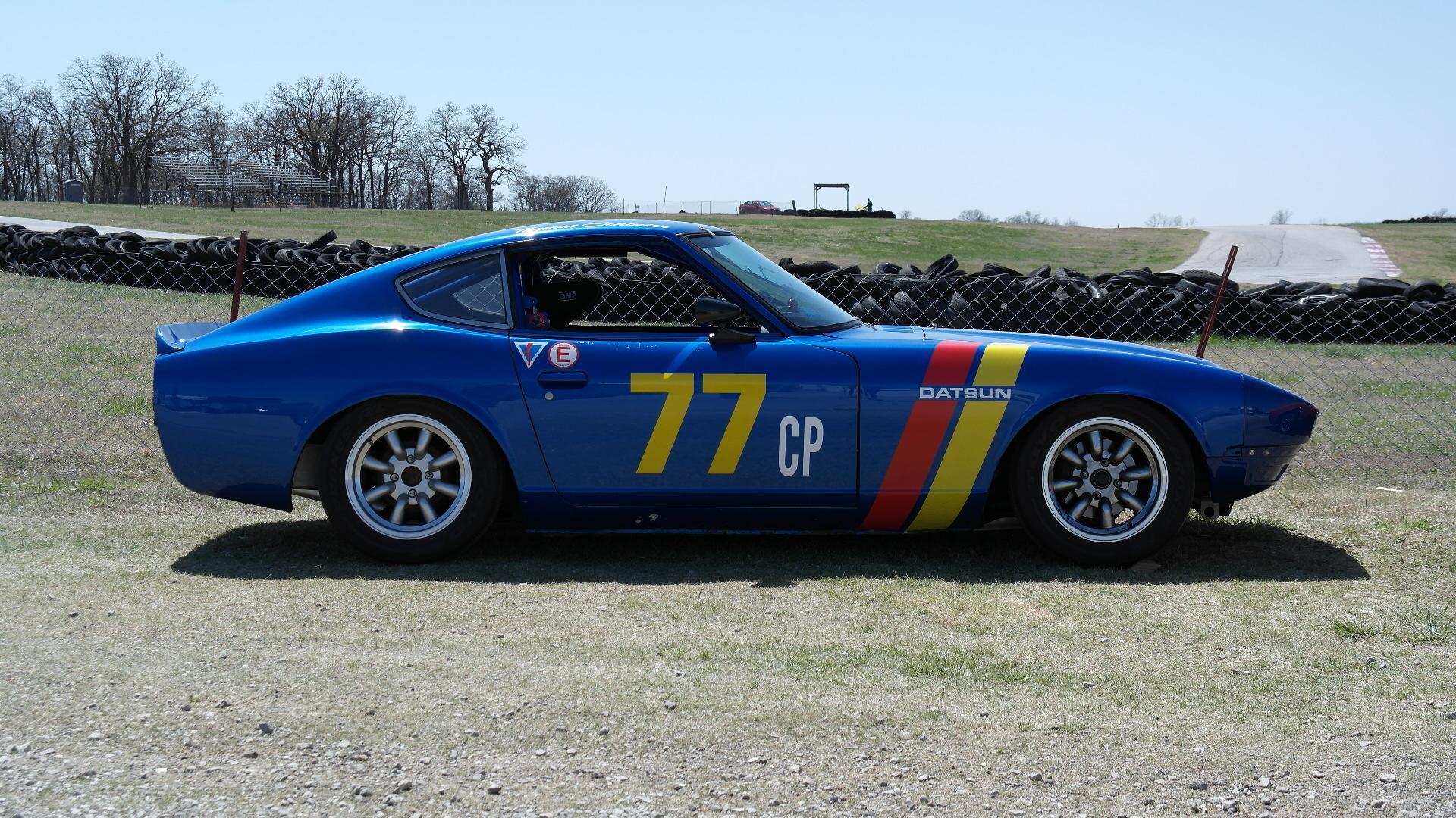 Race car | Scrolller