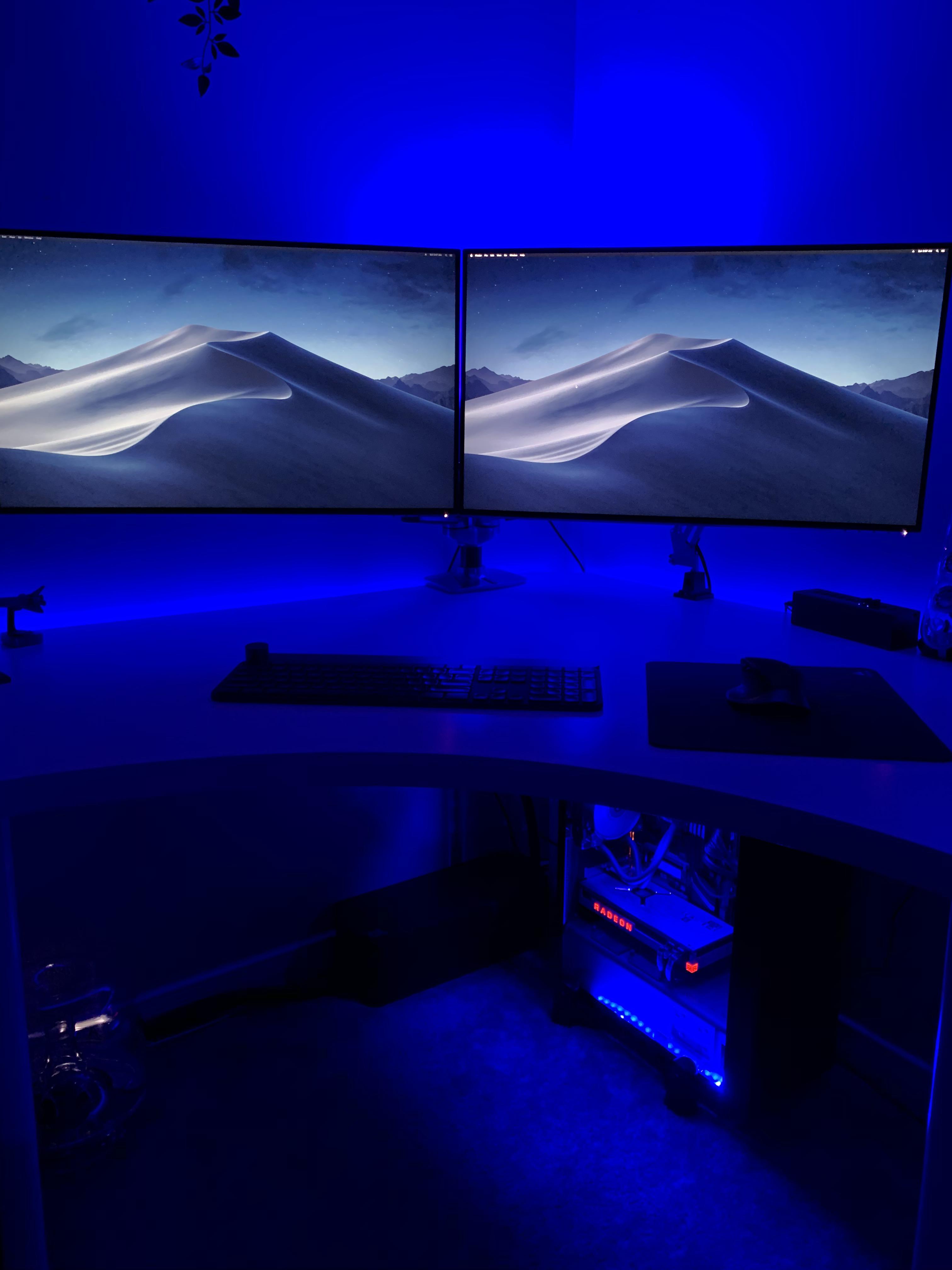 Radeon vii dual 4K monitor setup! | Scrolller