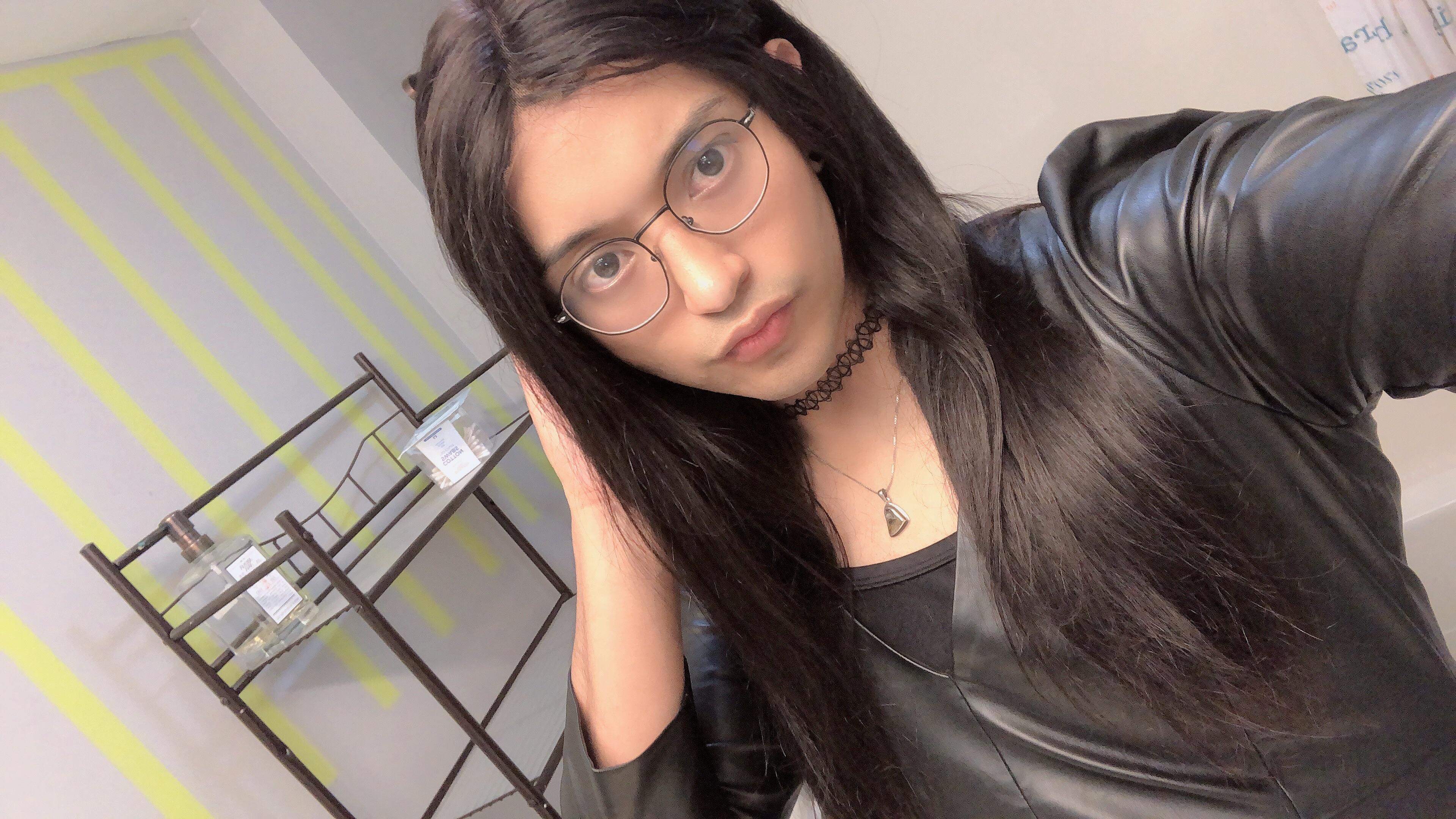 No make up..but having fun 🤓 | Scrolller