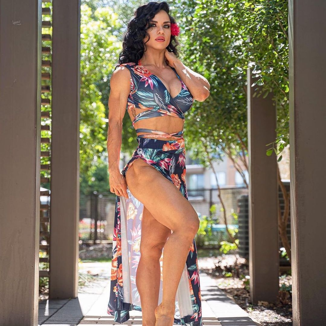 Renee Jewett | Scrolller