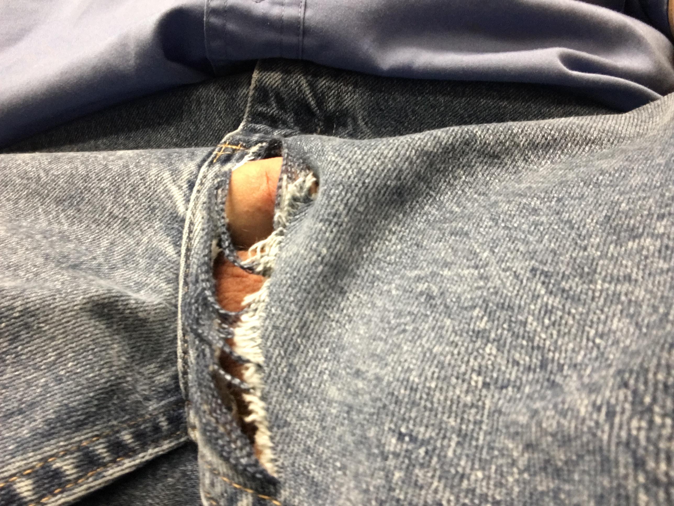 Risk of commando at work 😜 Scrolller