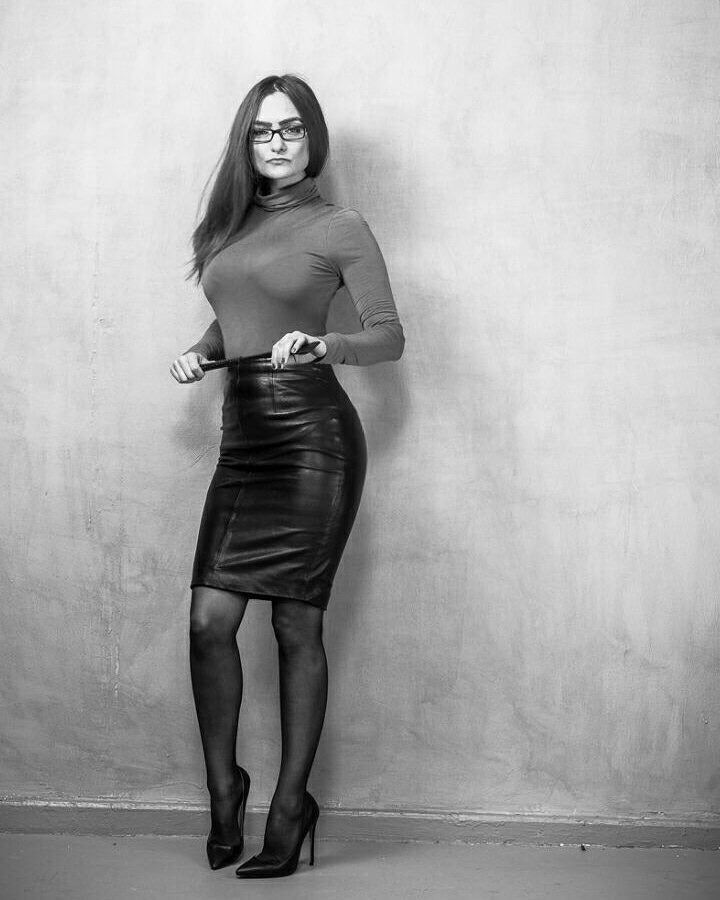 She once spanked someone for six hours and seven minutes. Scrolller