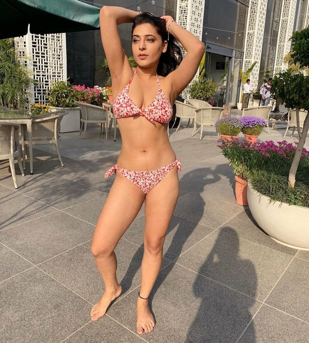 Shiny Dixit | Scrolller