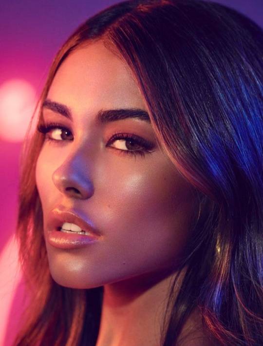 Showing off for Maddison Beer JOI ( second screen available) Scrolller