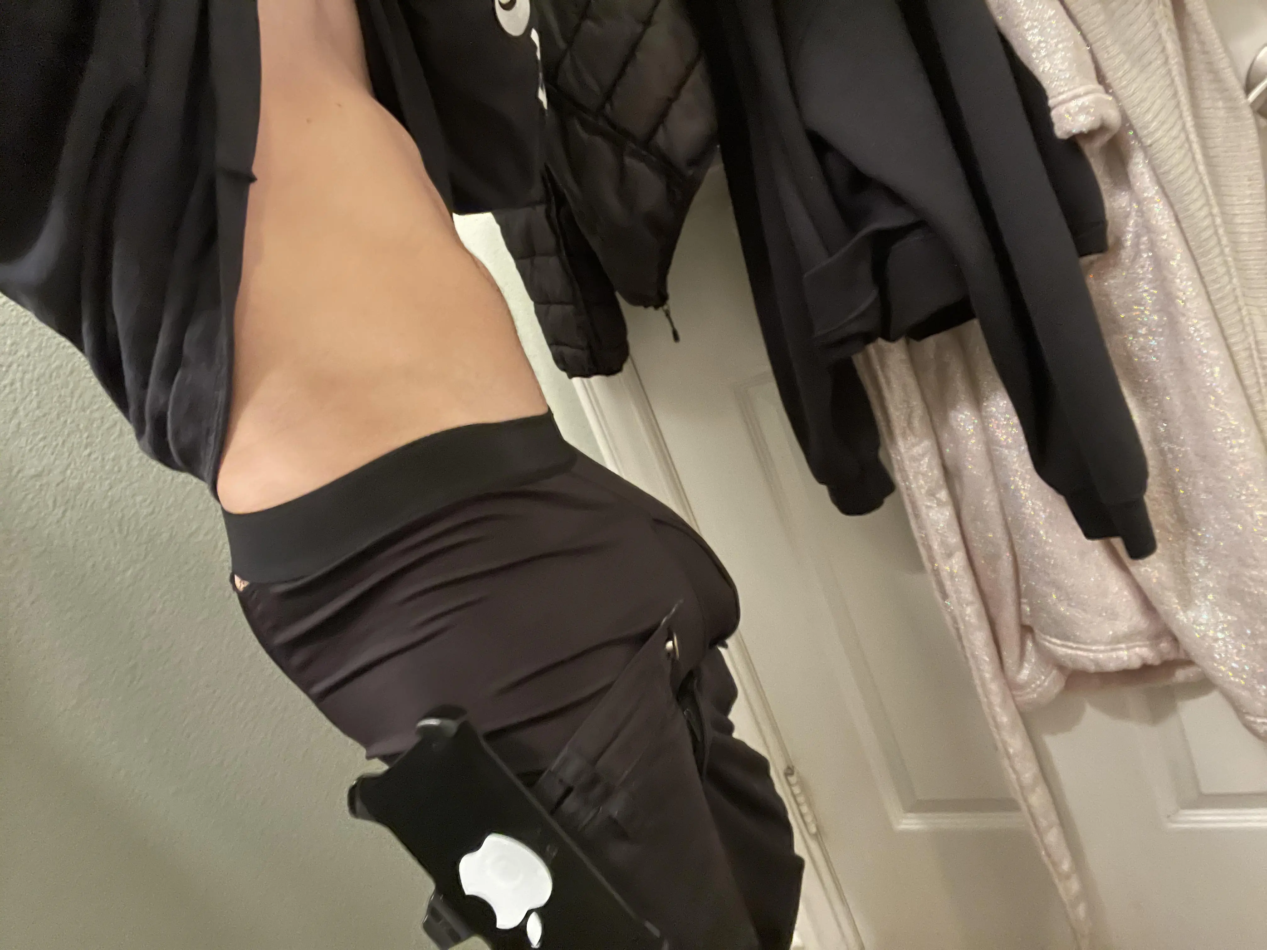 Side Bulging Side view bulge | Scrolller