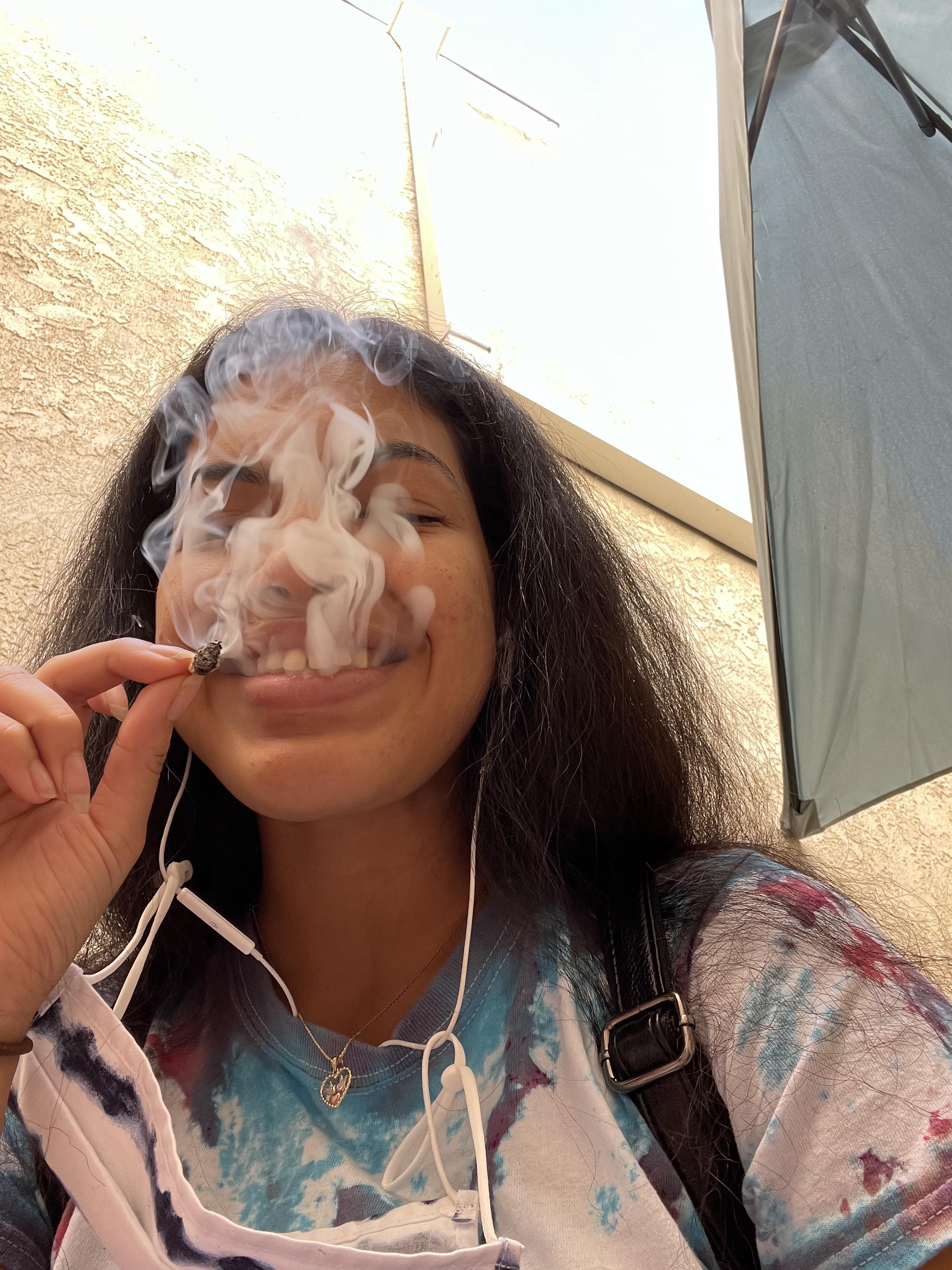 Stay lifted 🍁 Scrolller