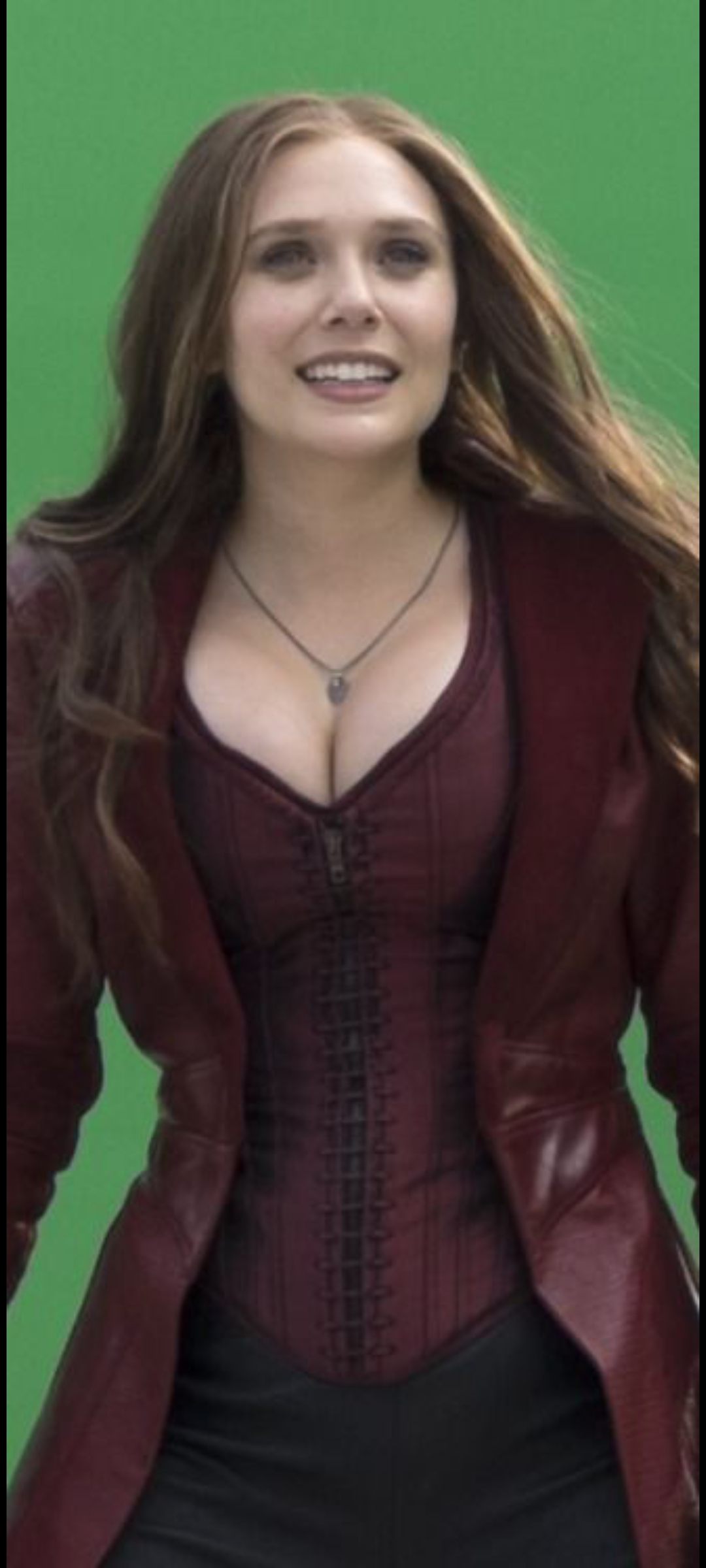 Super Hot Elizabeth Olsen S Big Jugs In That Amazing Corset Scrolller