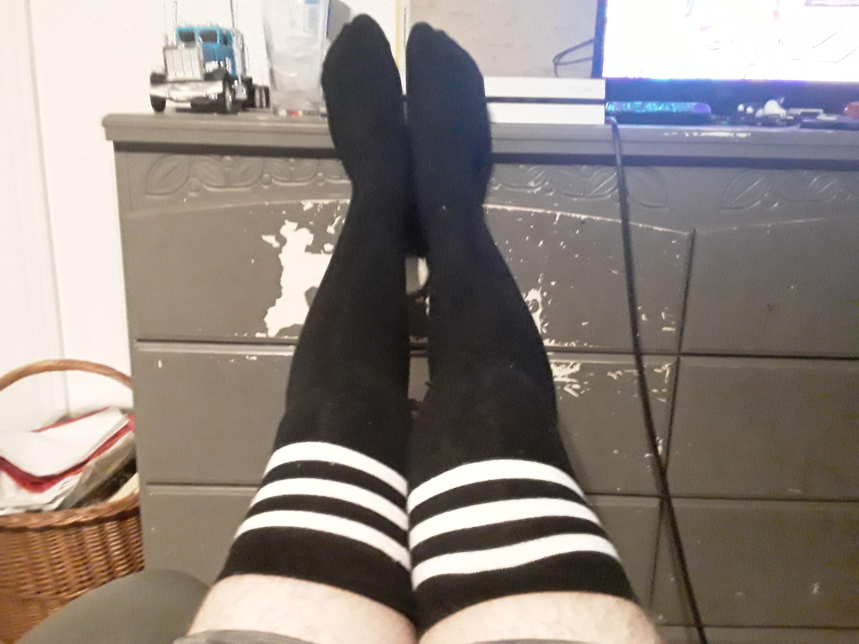 Femboy legs. Femboy Socks. Femboys in thigh Highs. Femboy thighs. Femboy long Socks.