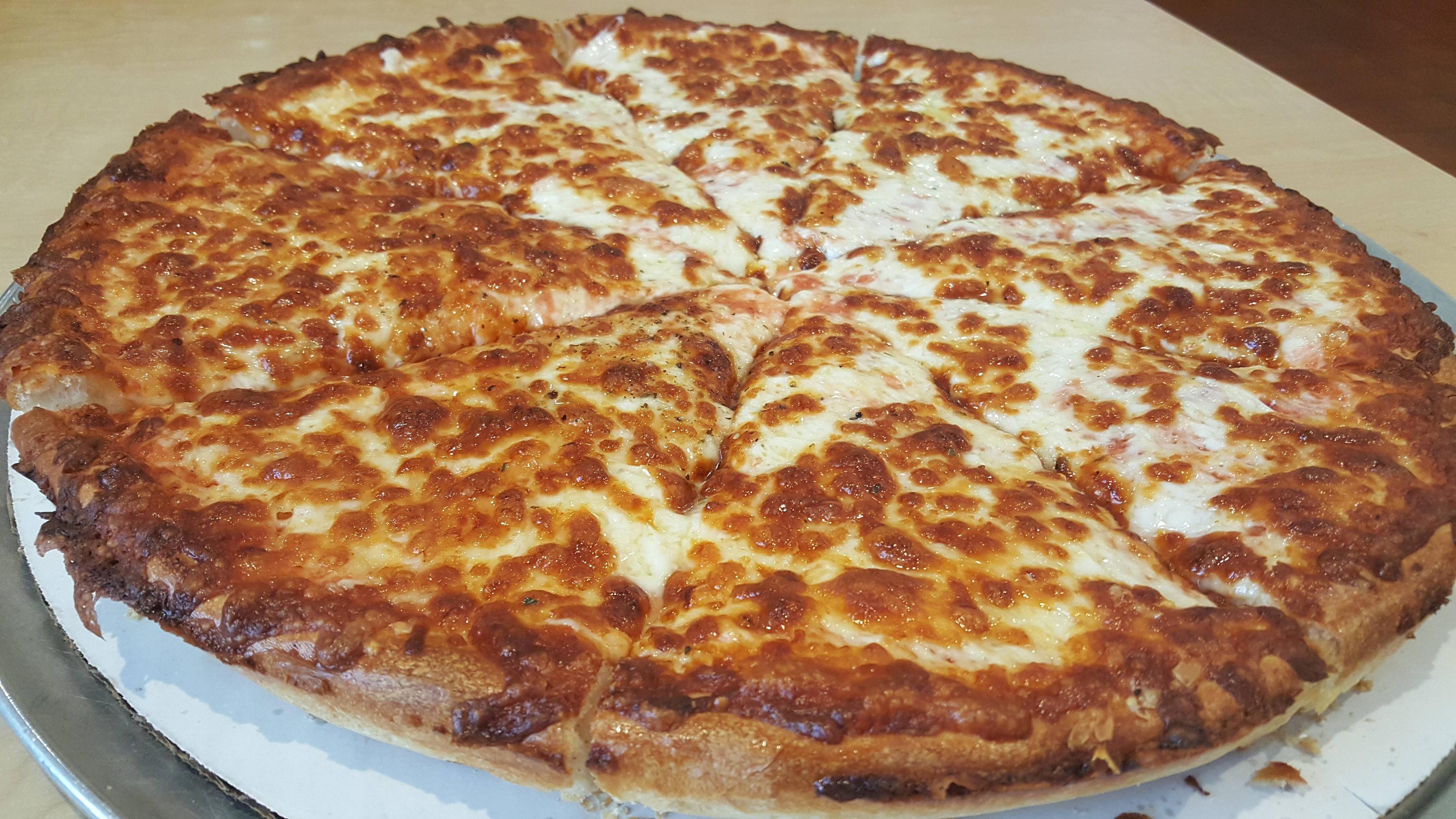 Tilton House of Pizza, NH. I drove 1 hour for this. Scrolller