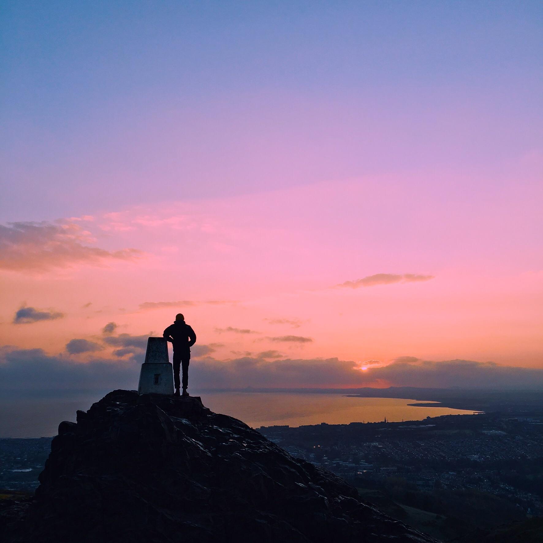 Took A Walk Up Arthur s Seat To See The Sunrise Worth The 4 30am Alarm took-a-walk-up-arthur-s-seat-to-see-the-sunrise-worth-the-4-30am-alarm