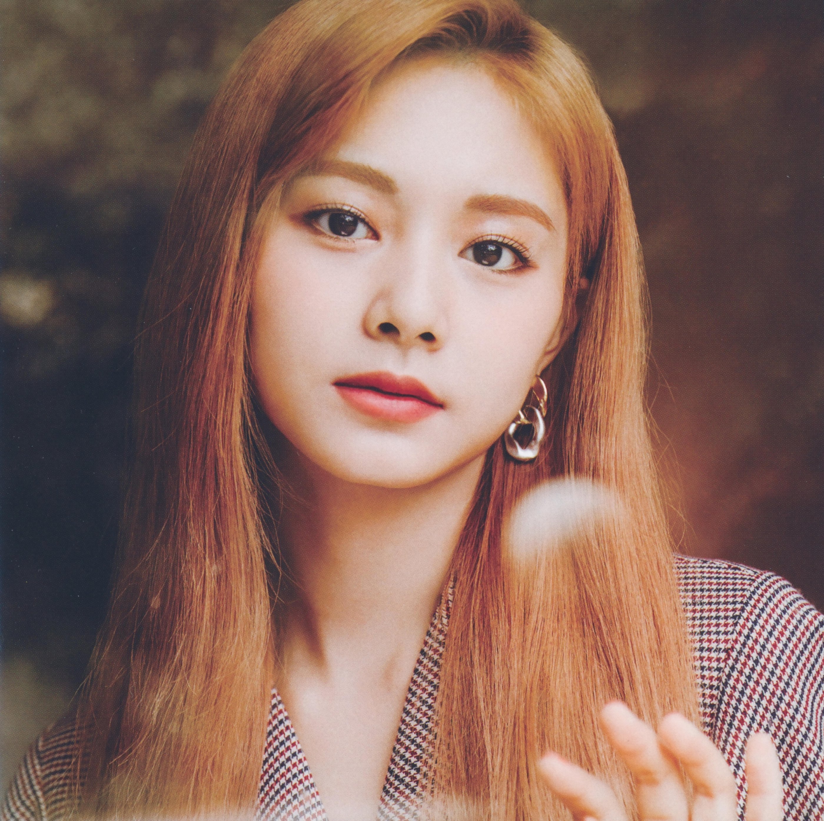 Tzuyu | Scrolller