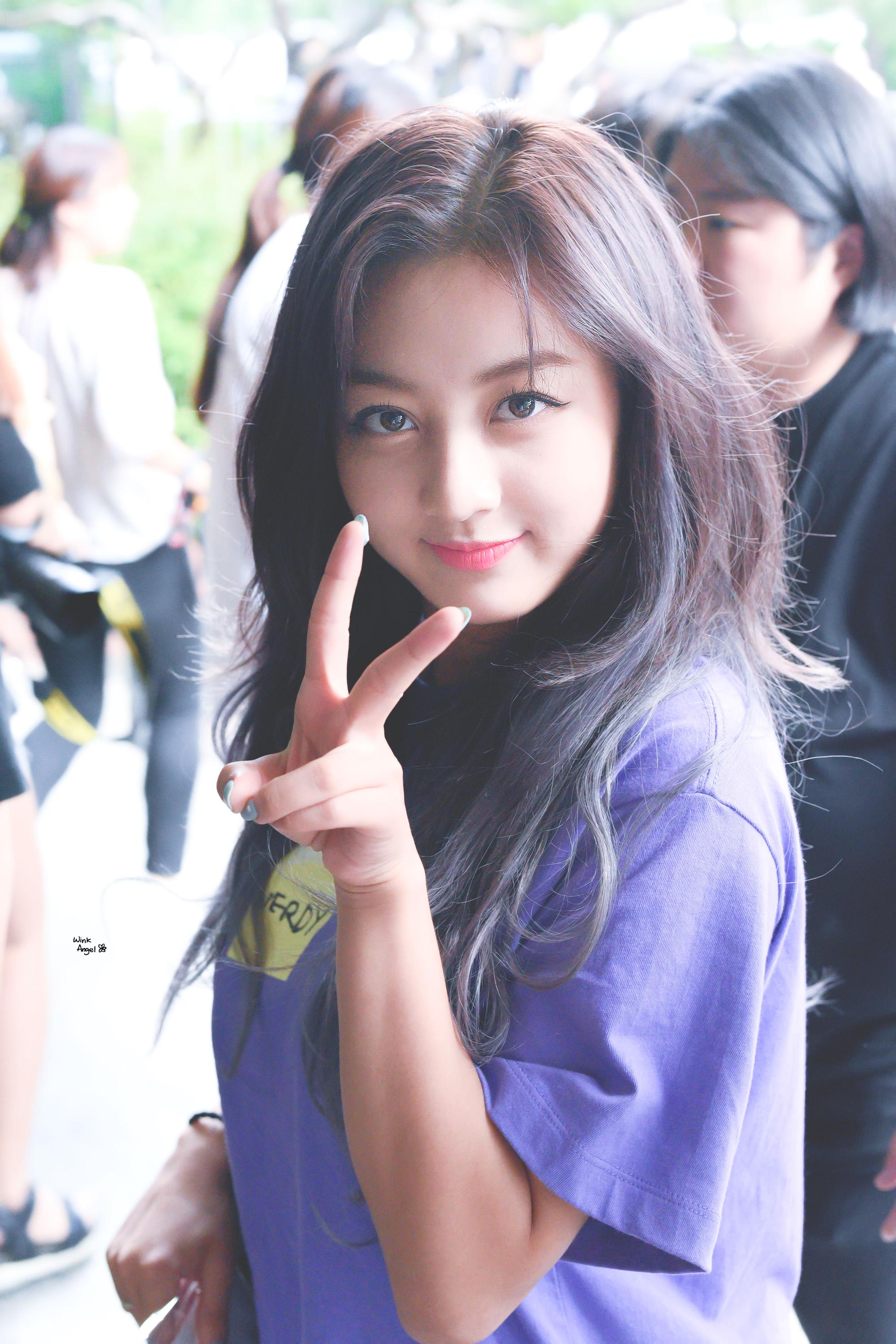 Violet Jihyo | Scrolller