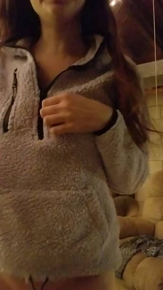 Wanted to show you a drop in my new sweater. This thing is stealthy! Im definitely going braless to work in it. [F][OC]