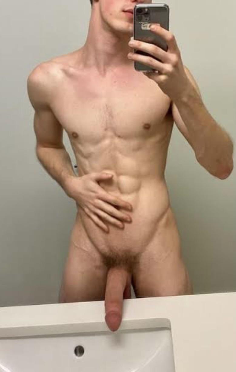 What does a man gotta do, to get a nice a bloody girlfriend😓 (m) 