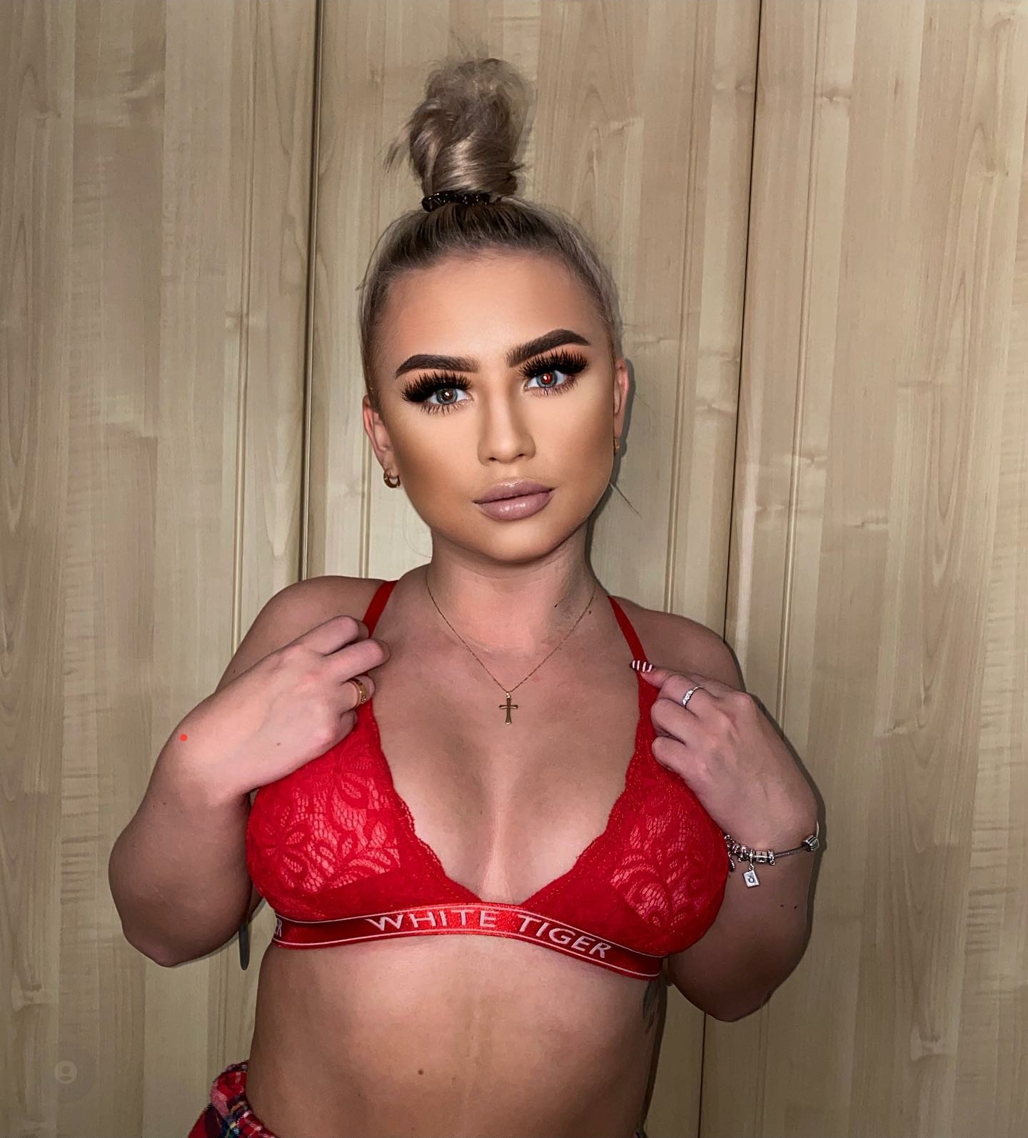 White Tiger Scrolller