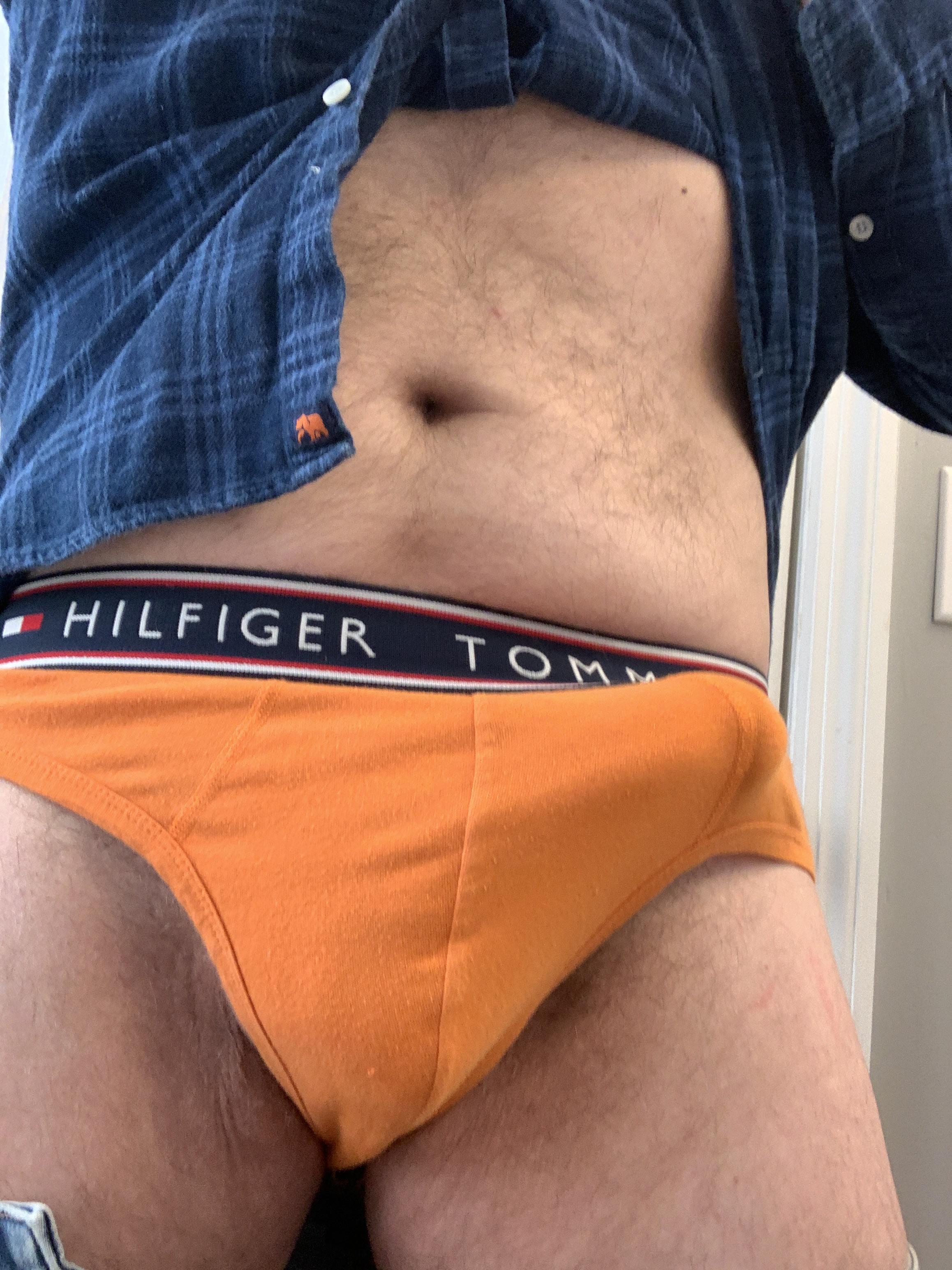 Who likes Dad bulges? Scrolller