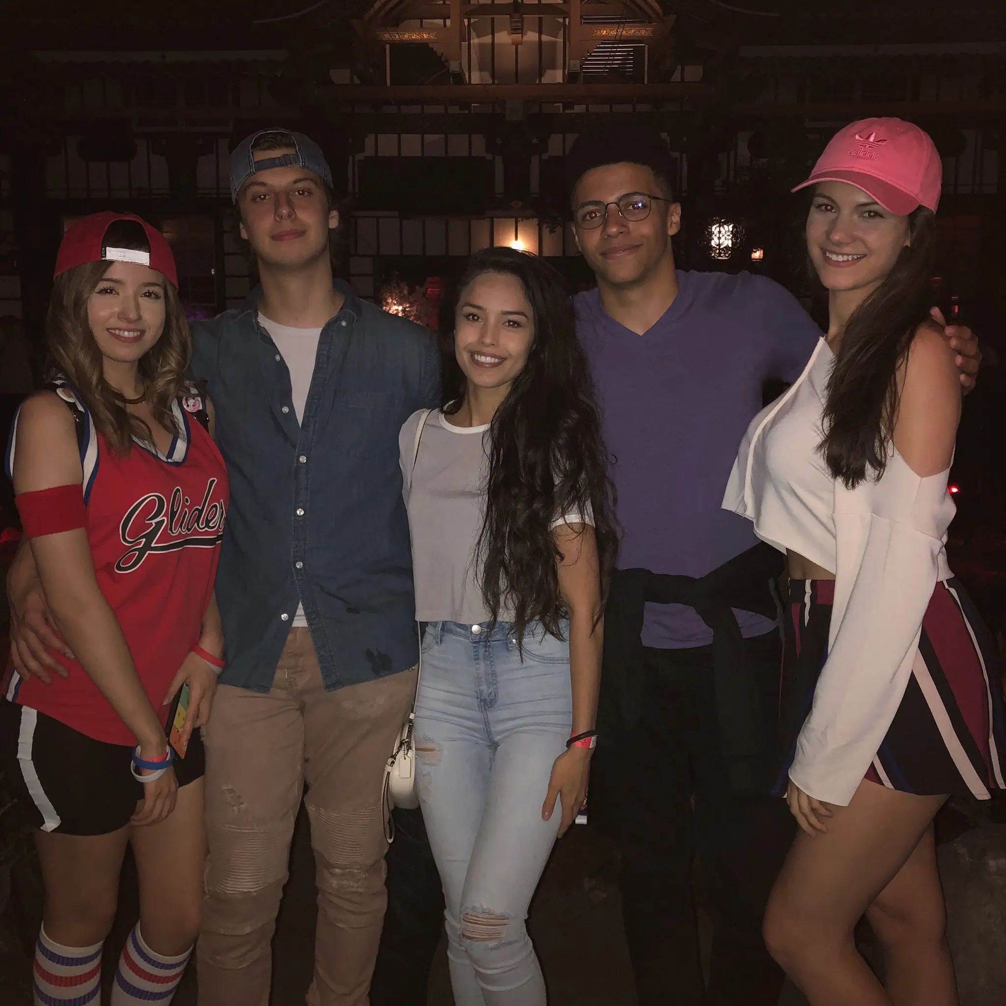Faze Myth With Pokimane, cizzorz, Valkyrae, and Myth at FaZe party | Scrolller
