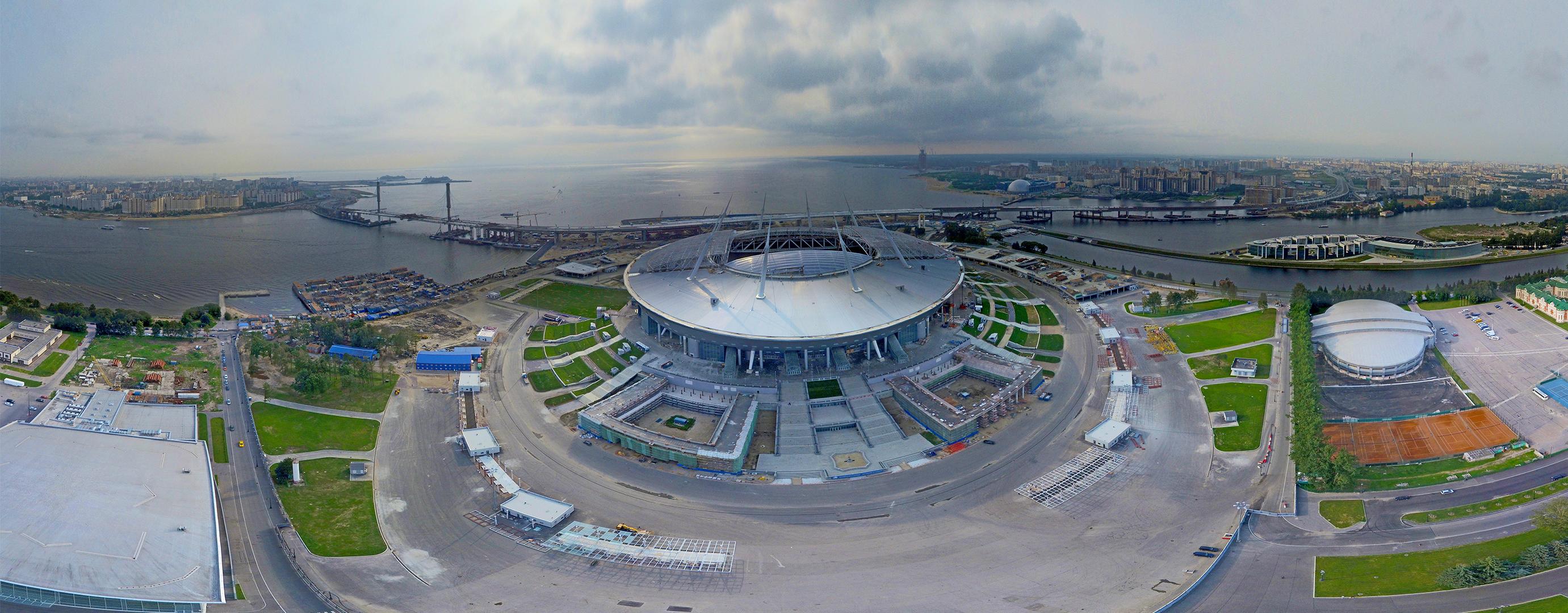 Zenit Arena building progress in clouds | Scrolller