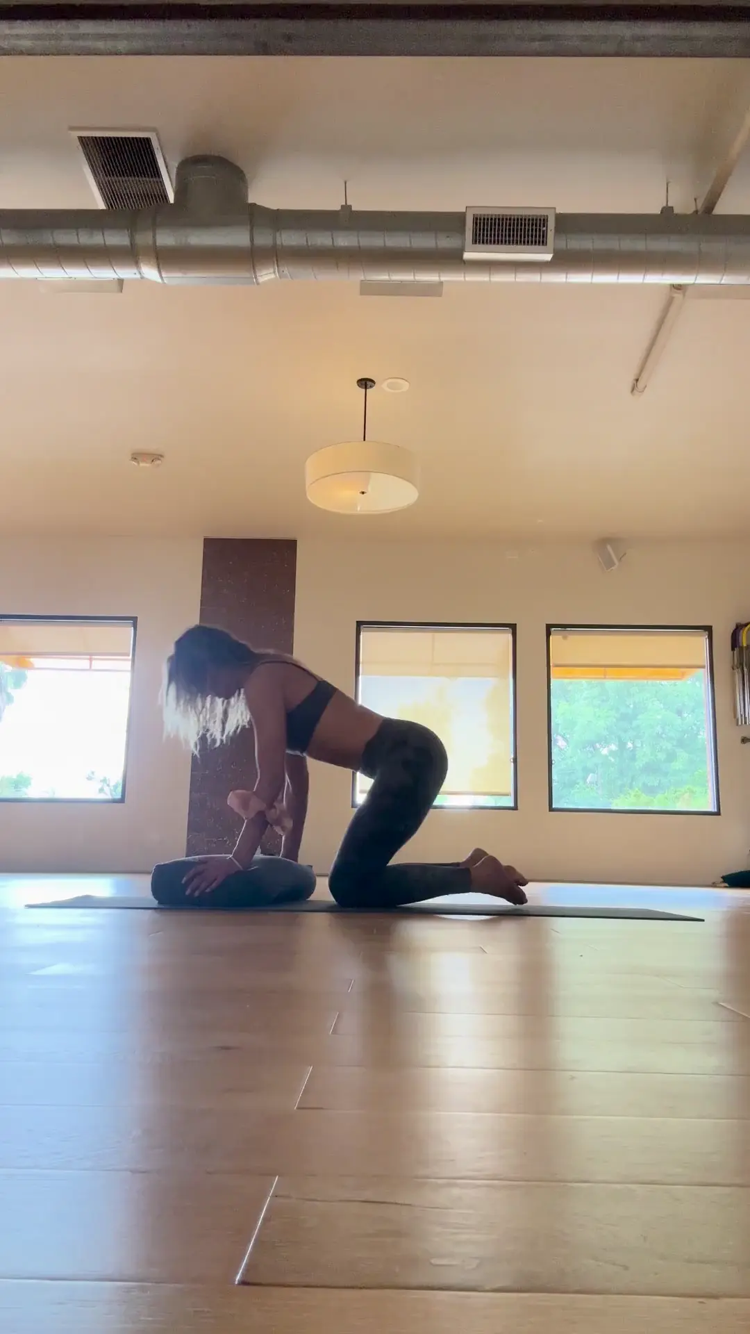 [COMP] after many face plants, I finally lifted off into Mayurasana!