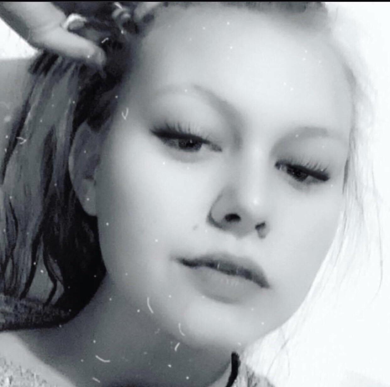 [15] soooo bored today