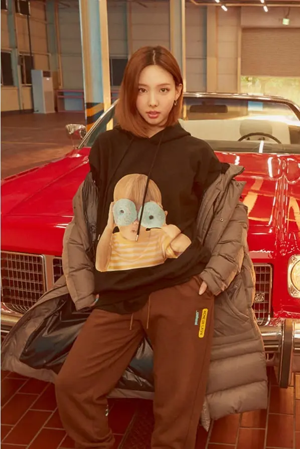 200821 Charismatic Nayeon (Twice x ADLV) | Scrolller