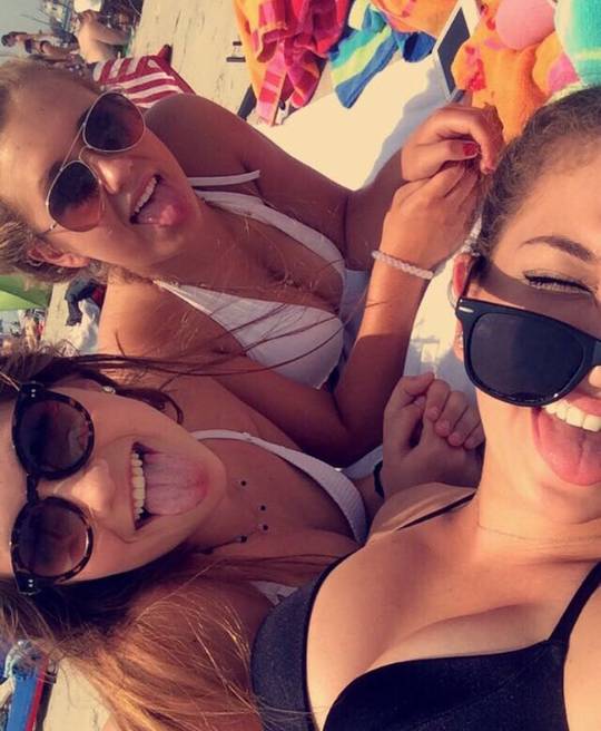 3 sexy bikini sluts